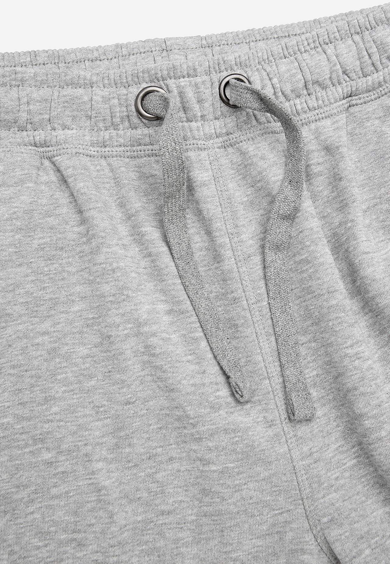 Sweatshirt pants with casual fit