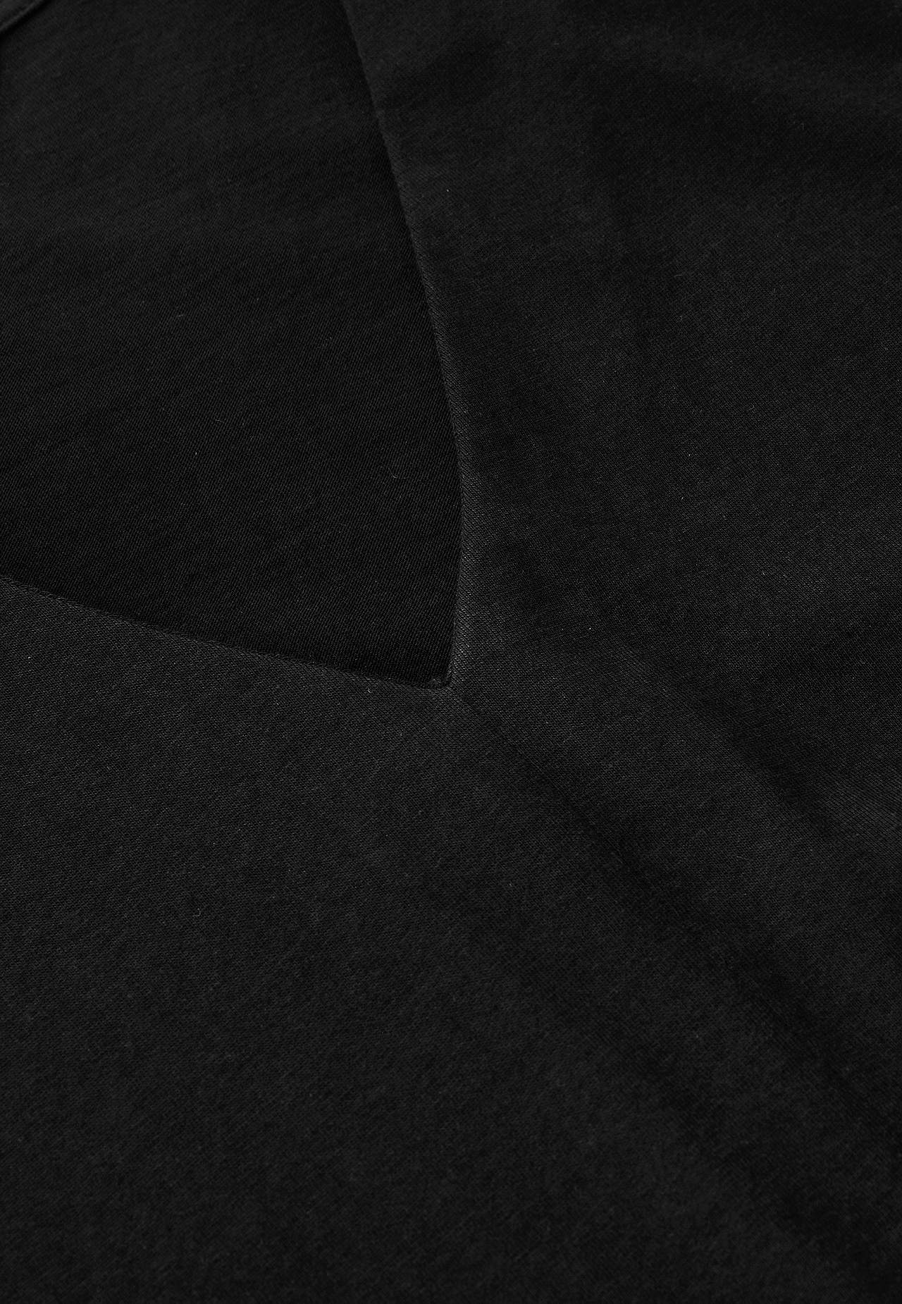 Sleeveless jersey top with v neckline