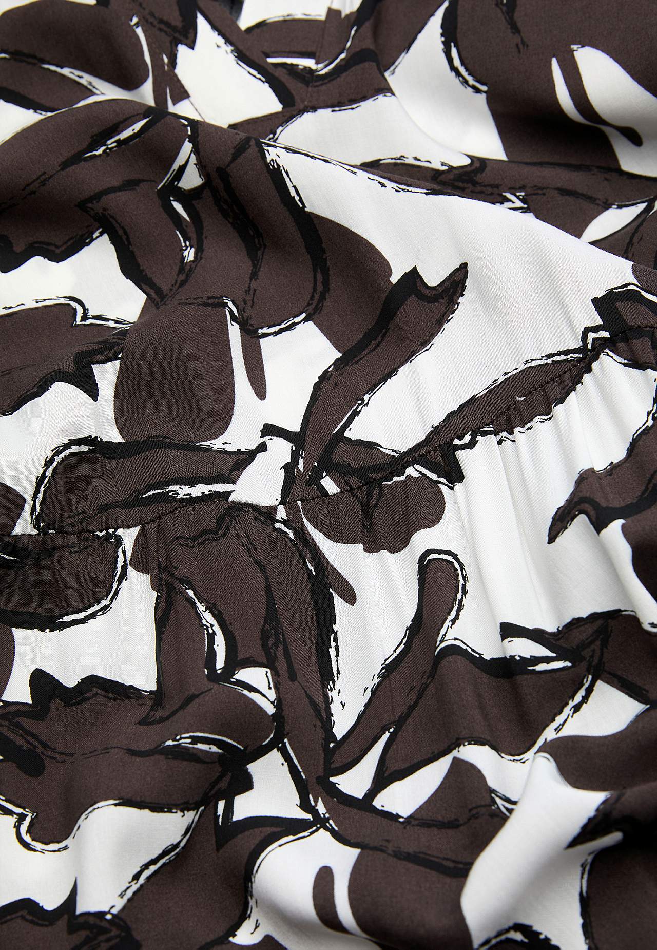 Dress with flounces