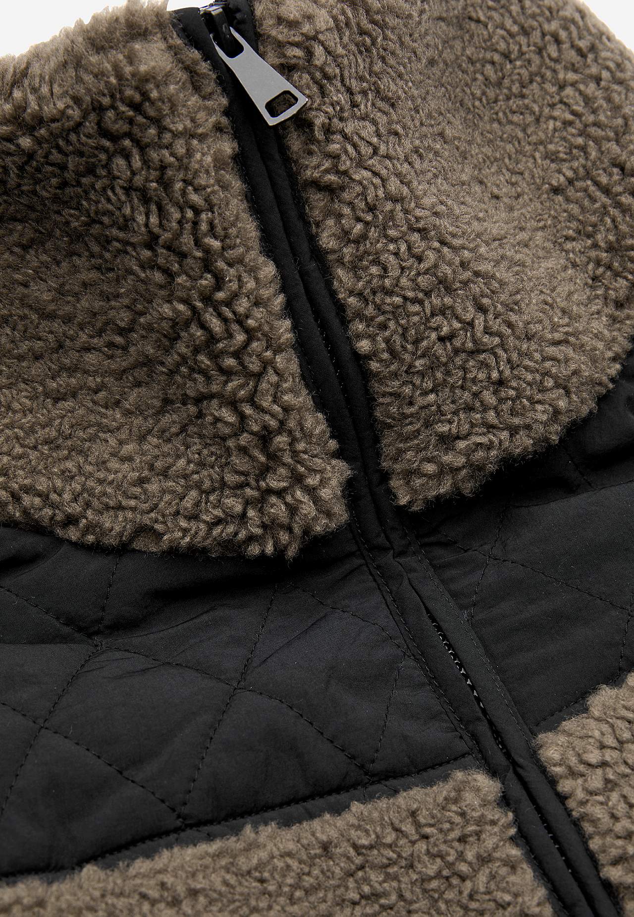 Long pile jacket with high collar