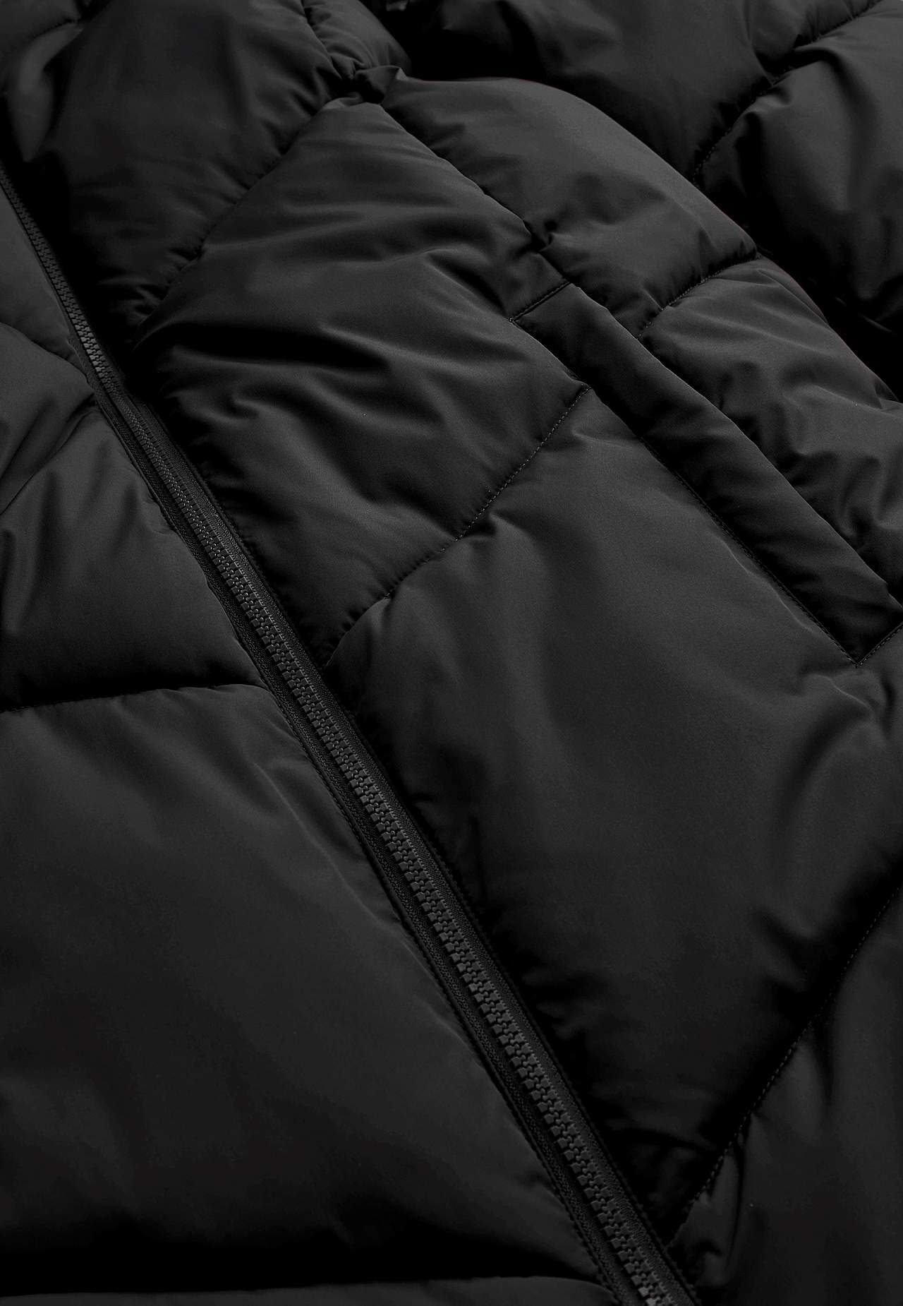 Long jacket with fluffy padding