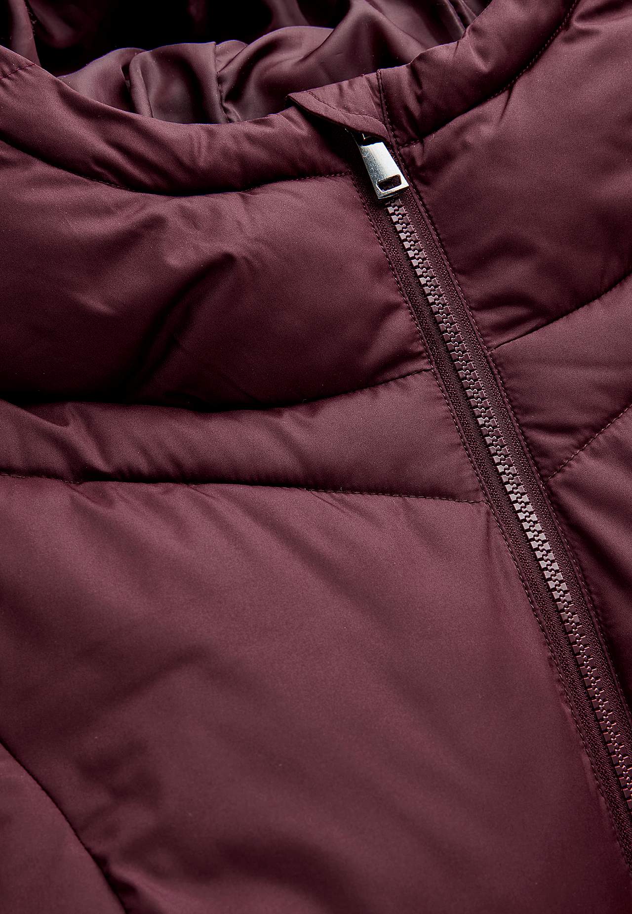 Long jacket with fluffy padding