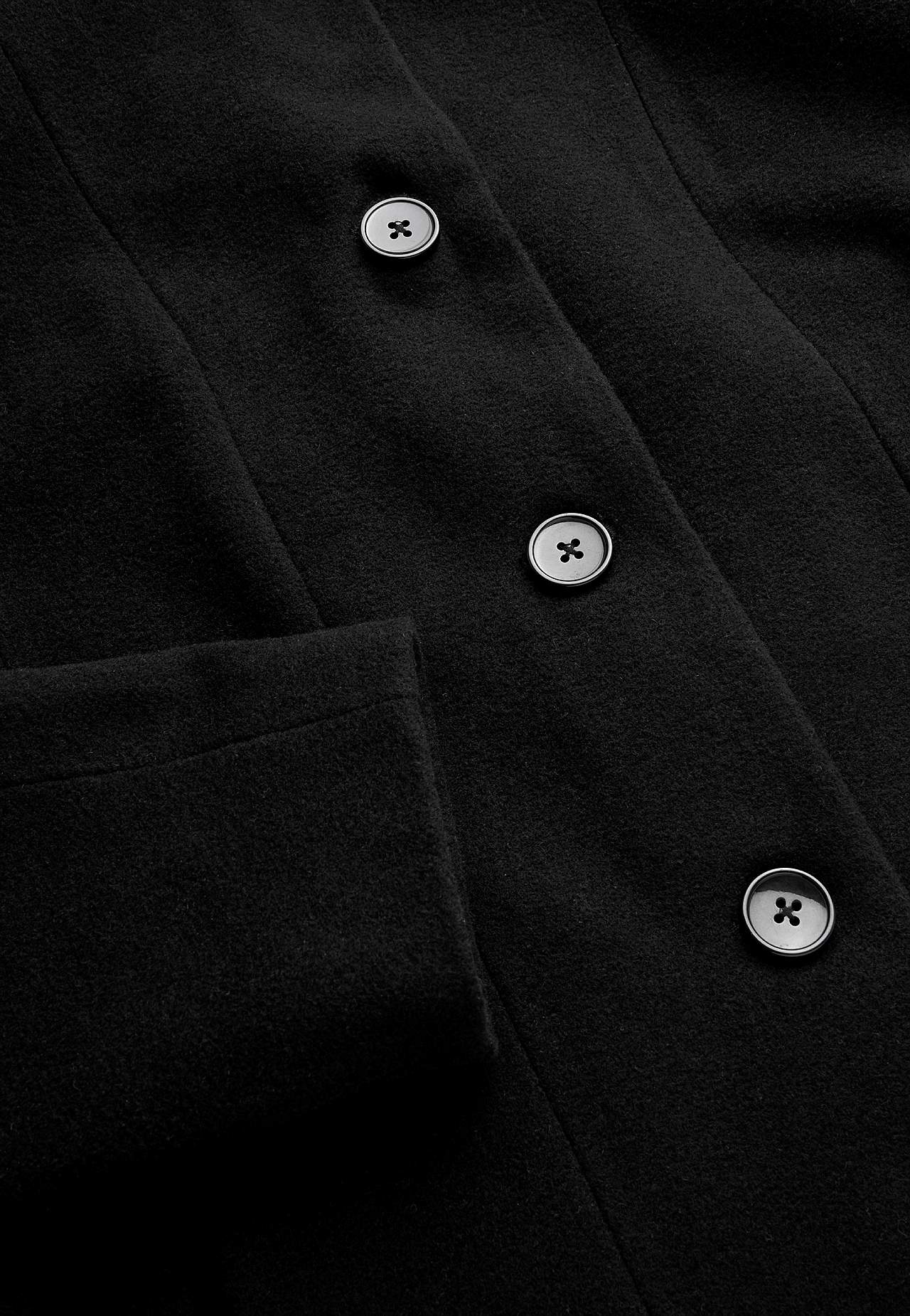 Coat with stand-up collar