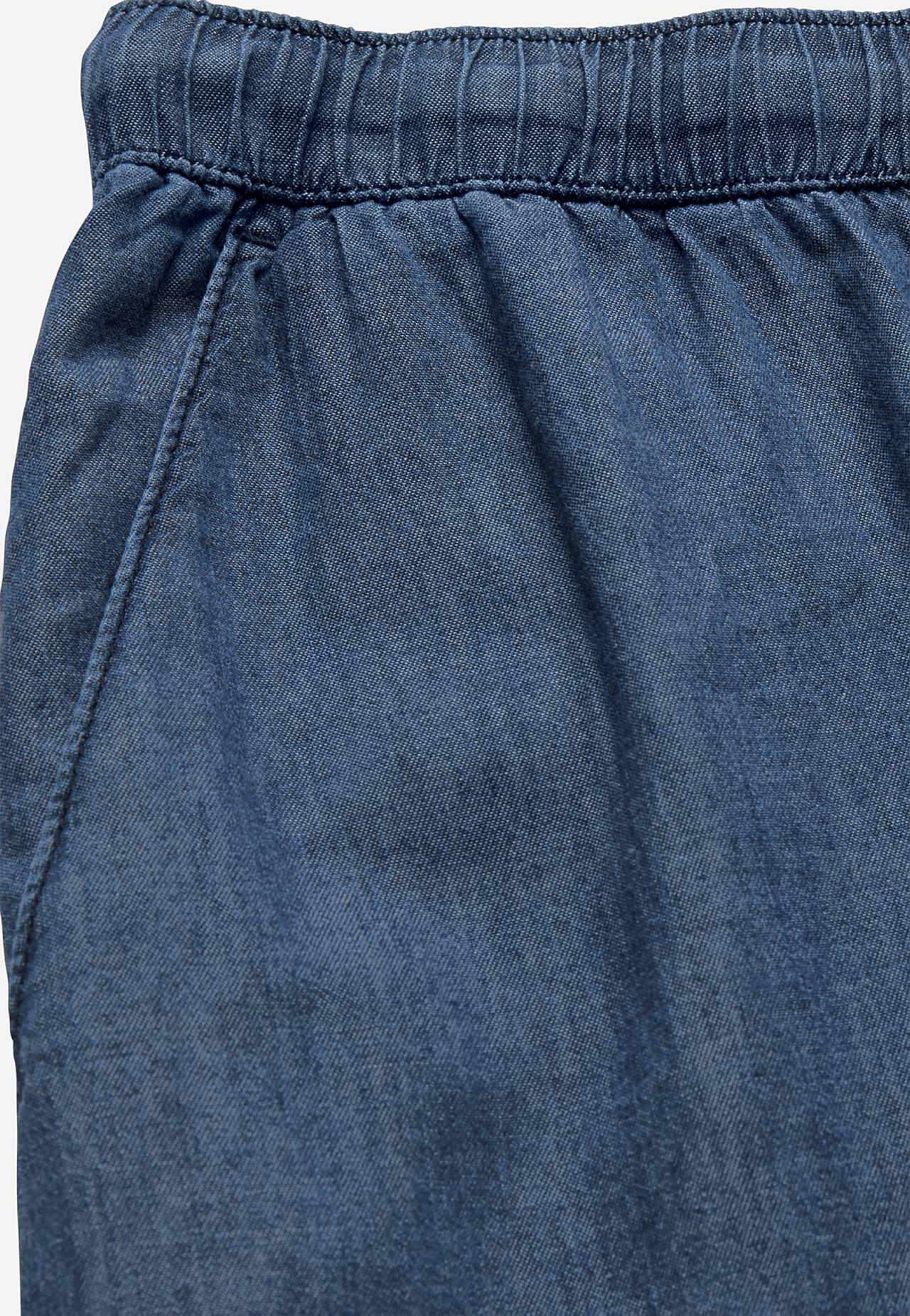 Lång byxa i mjuktvättad denim