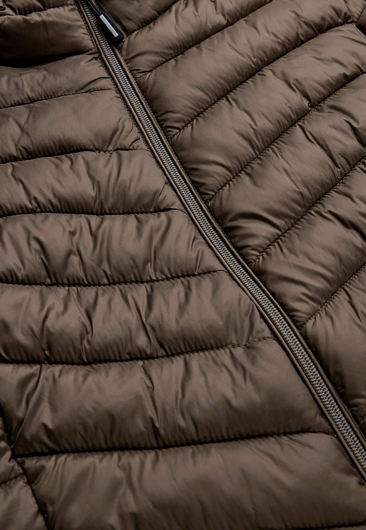 Practical, stylish lightweight jacket