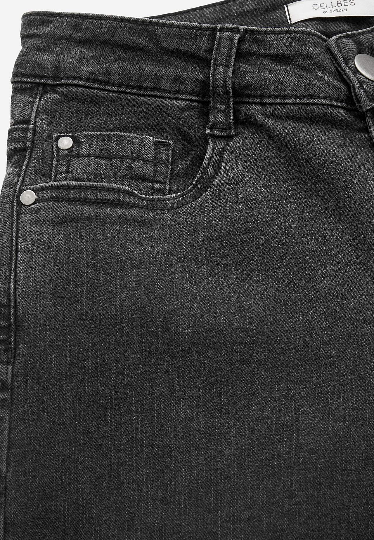 Wide jeans with high waist