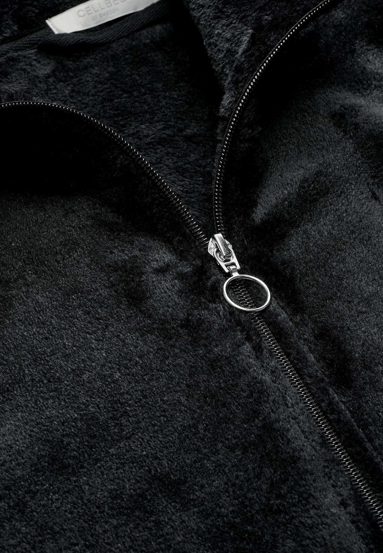 Dressing gown in fleece with side pockets