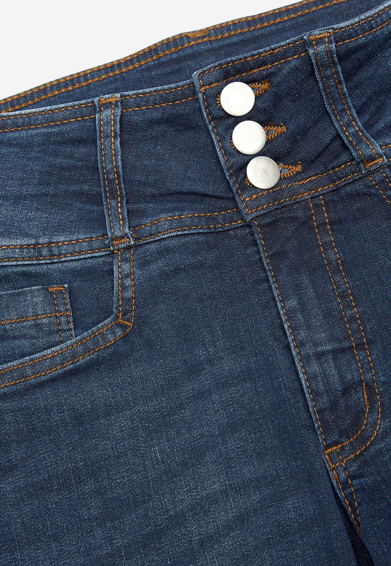 Boot cut jeans with high waist