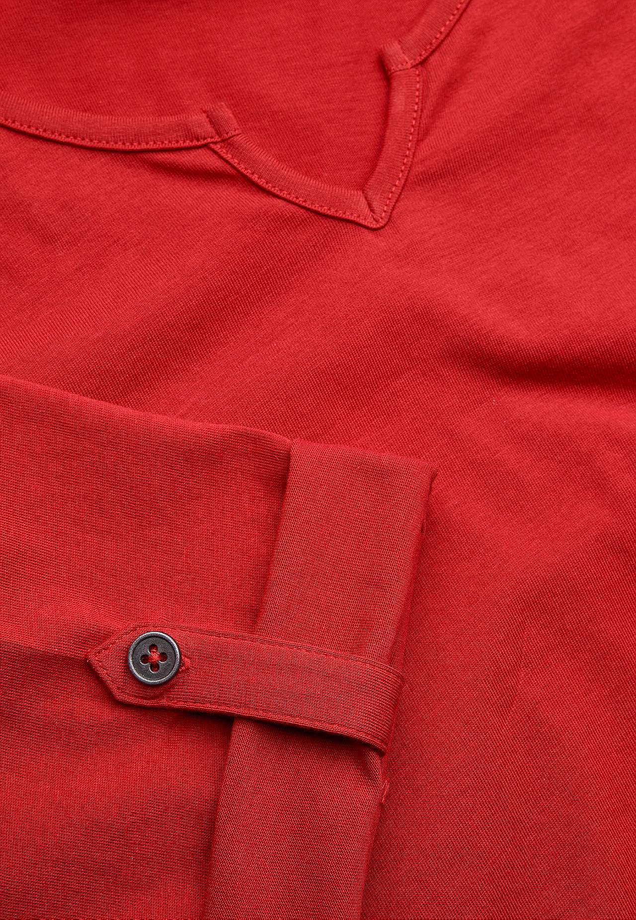 Jersey top with 3/4 length sleeves