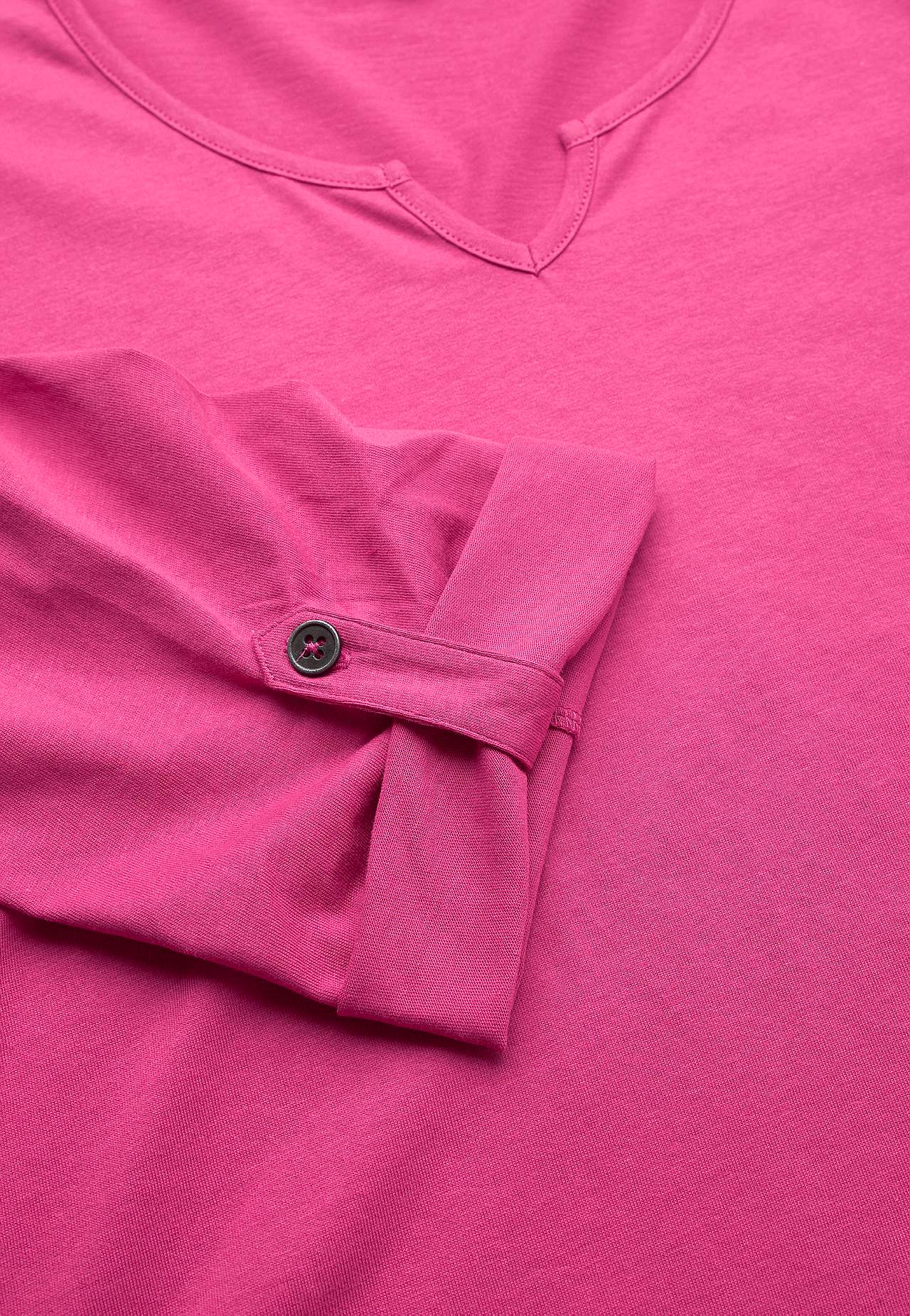 Jersey top with 3/4 length sleeves