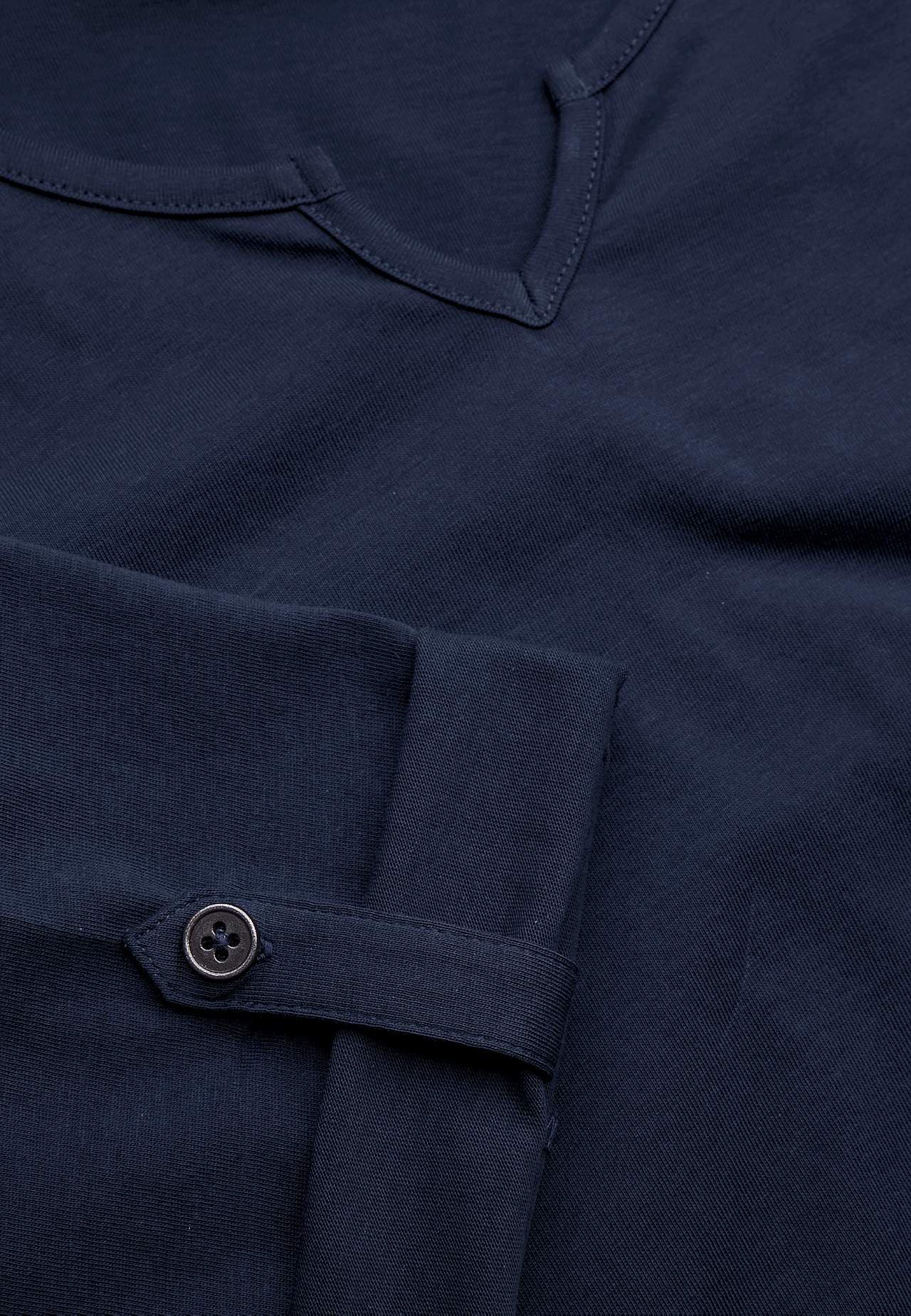 Jersey top with 3/4 length sleeves