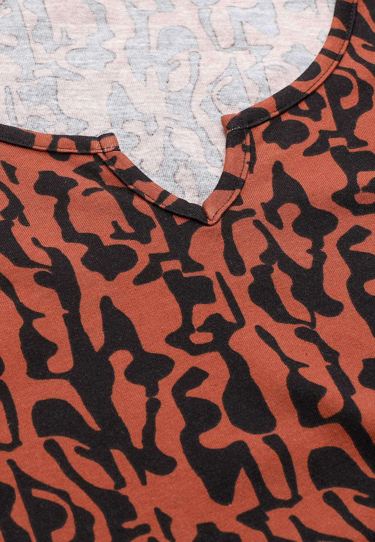 Jersey top with 3/4 length sleeves