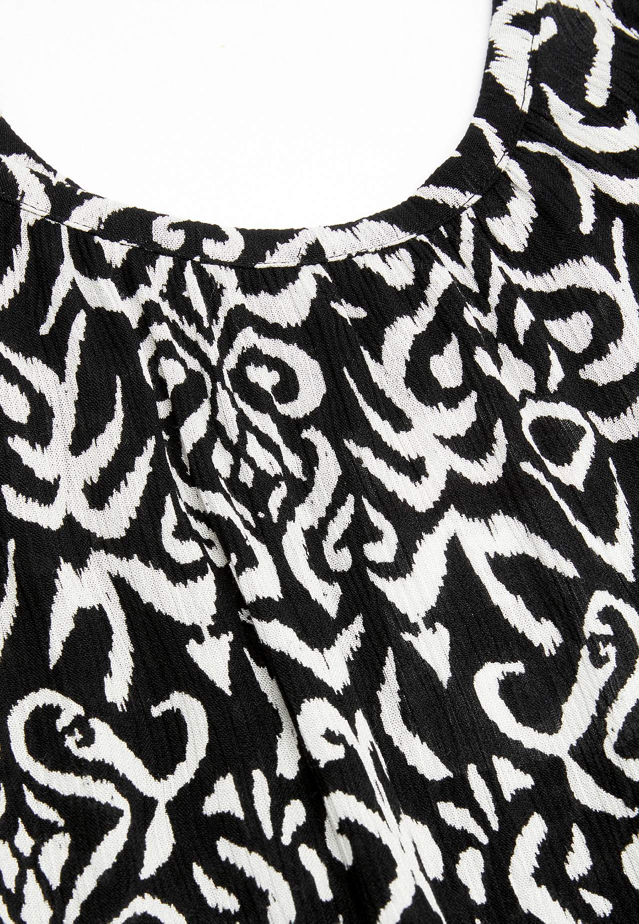 Beach dress with flounces