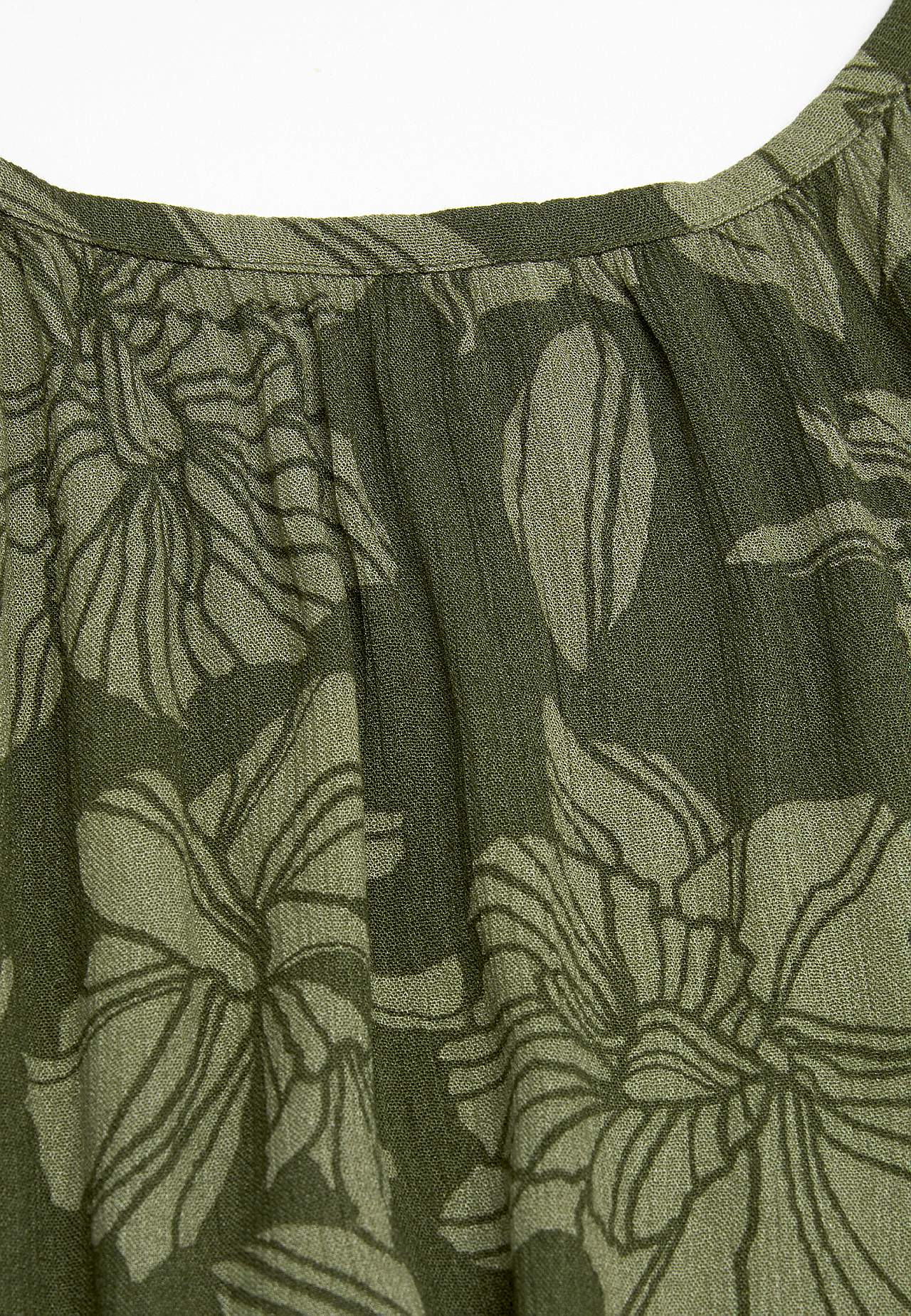 Beach dress with flounces