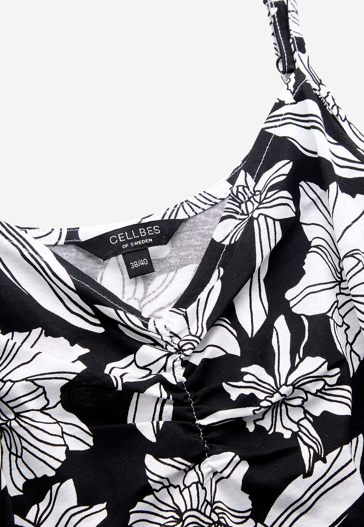 Beach dress in tricot