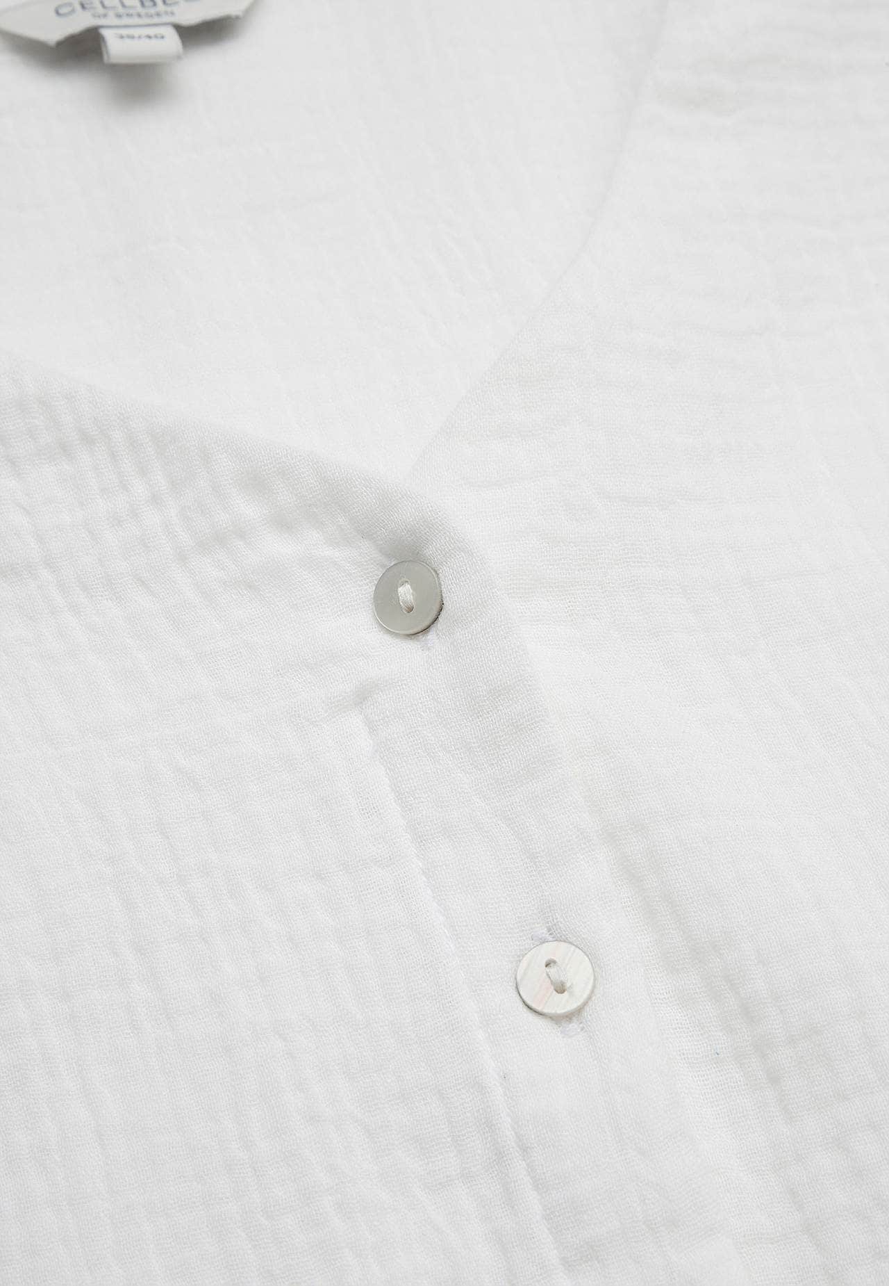 Short-sleeved cotton blouse