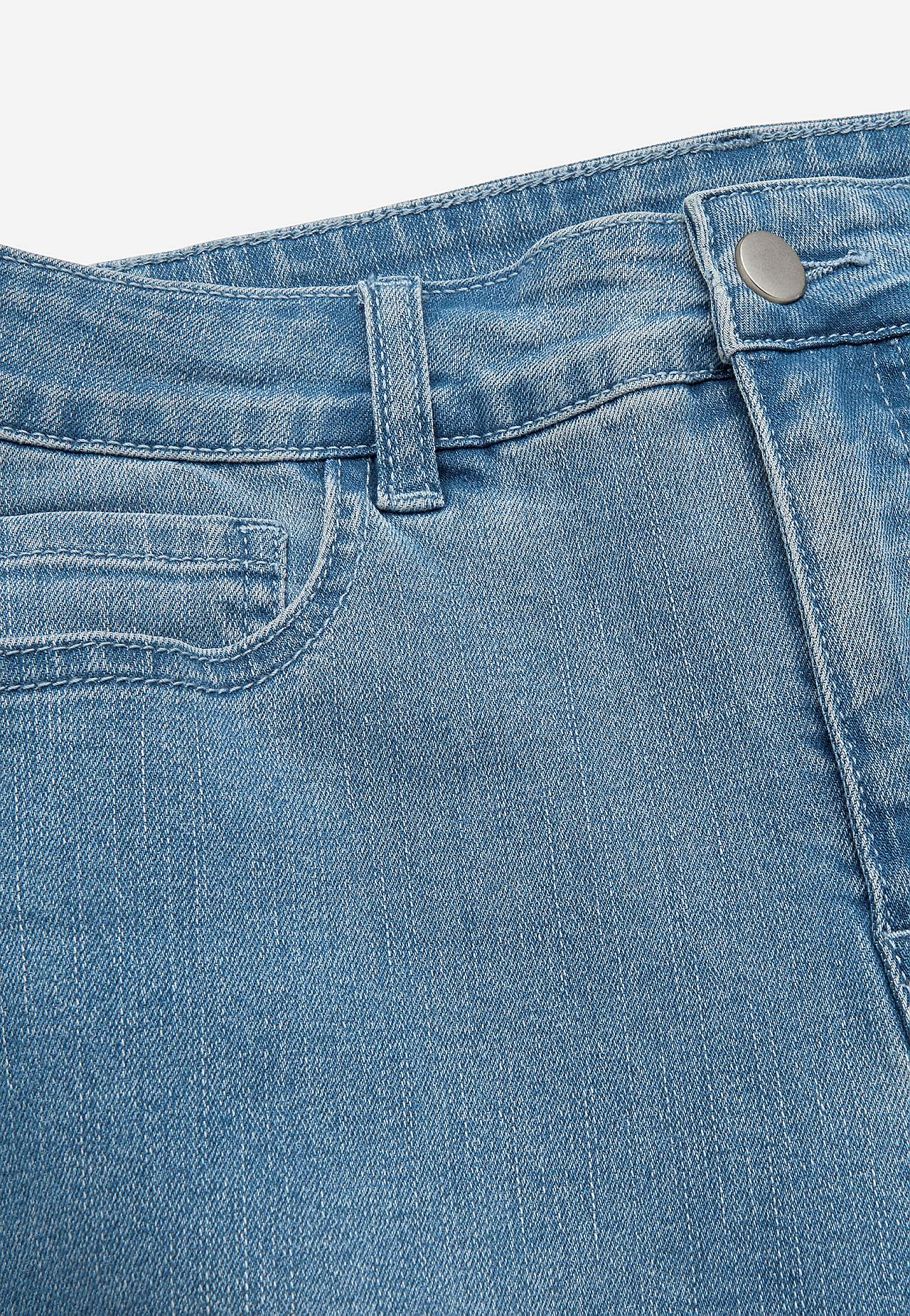 Crop jeans with five-pocket design