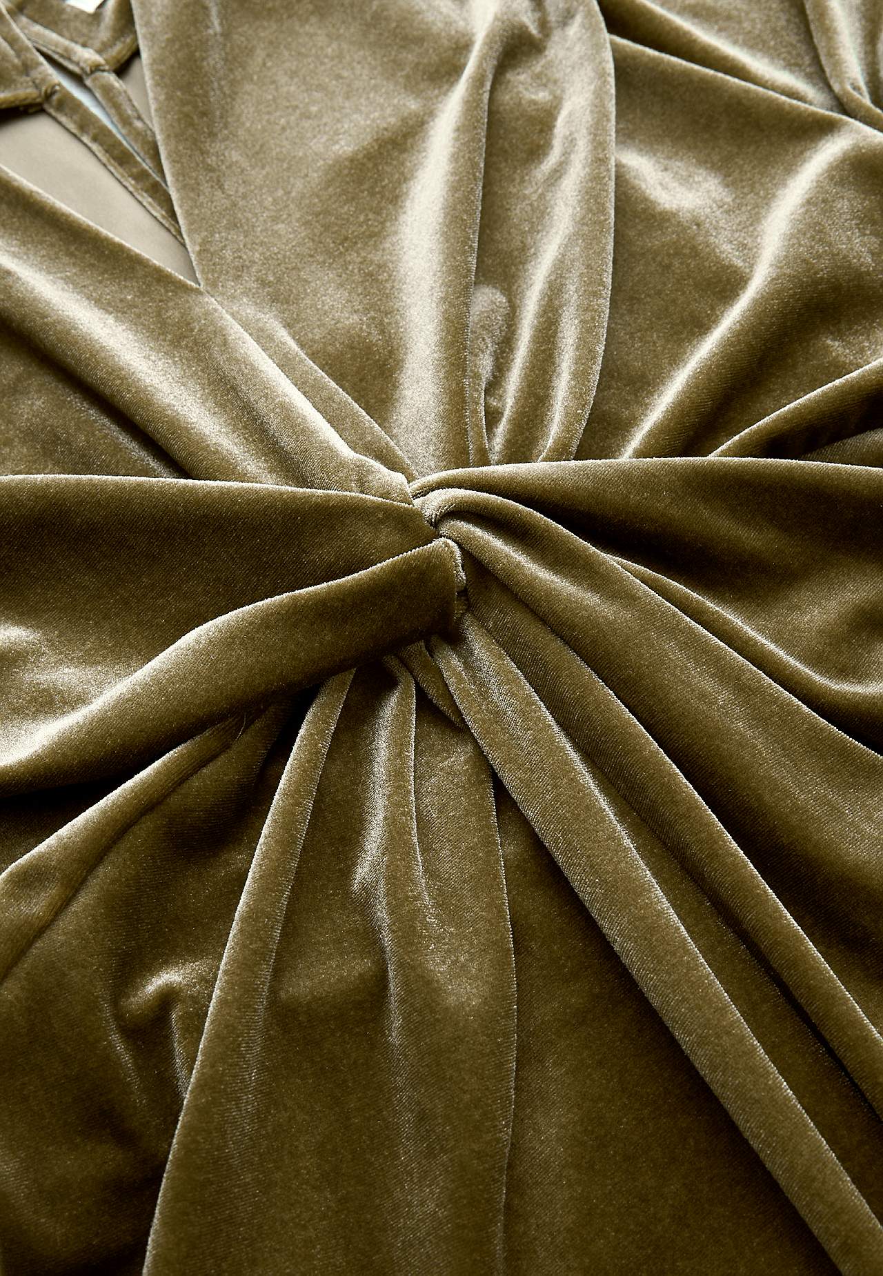 Elegant kaftan dress in velour