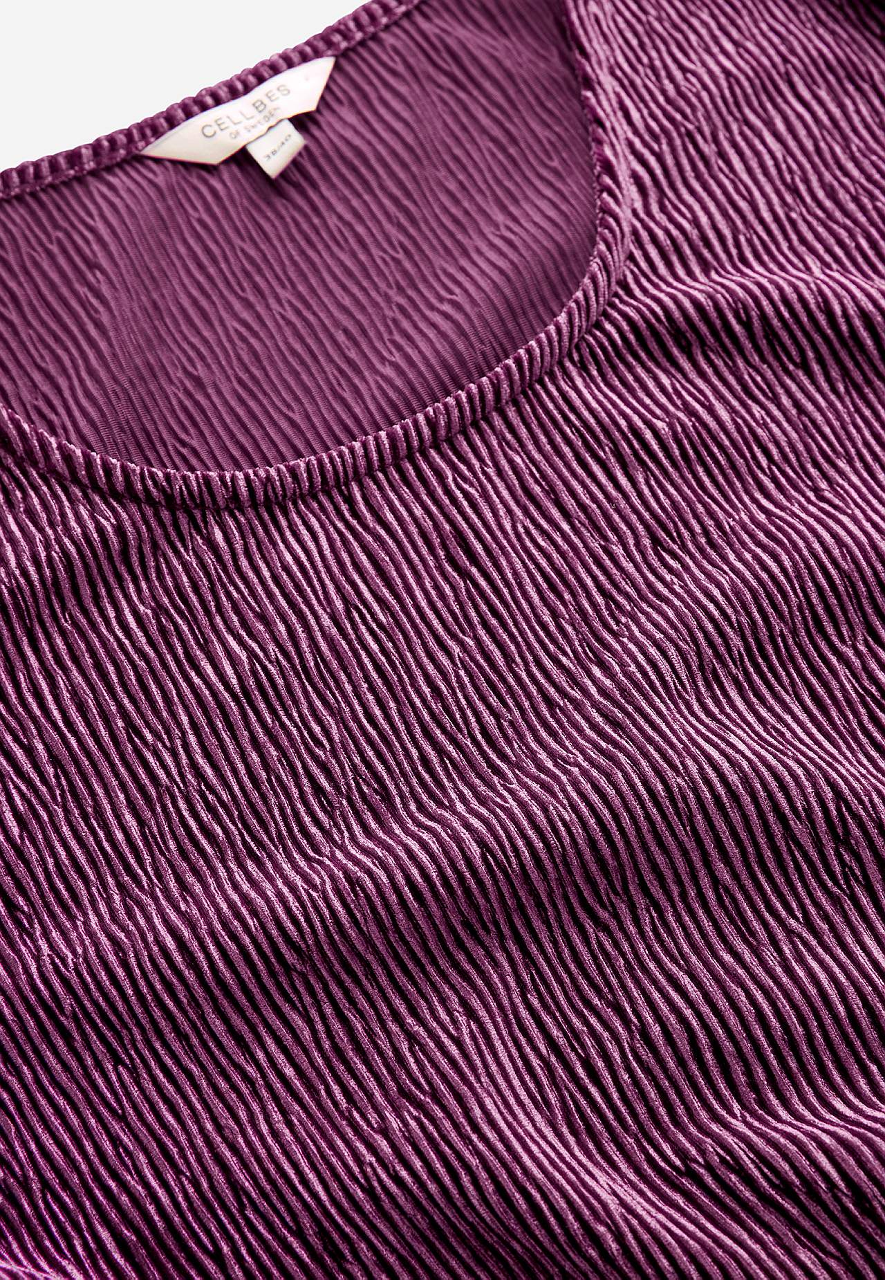 Party top in velvet