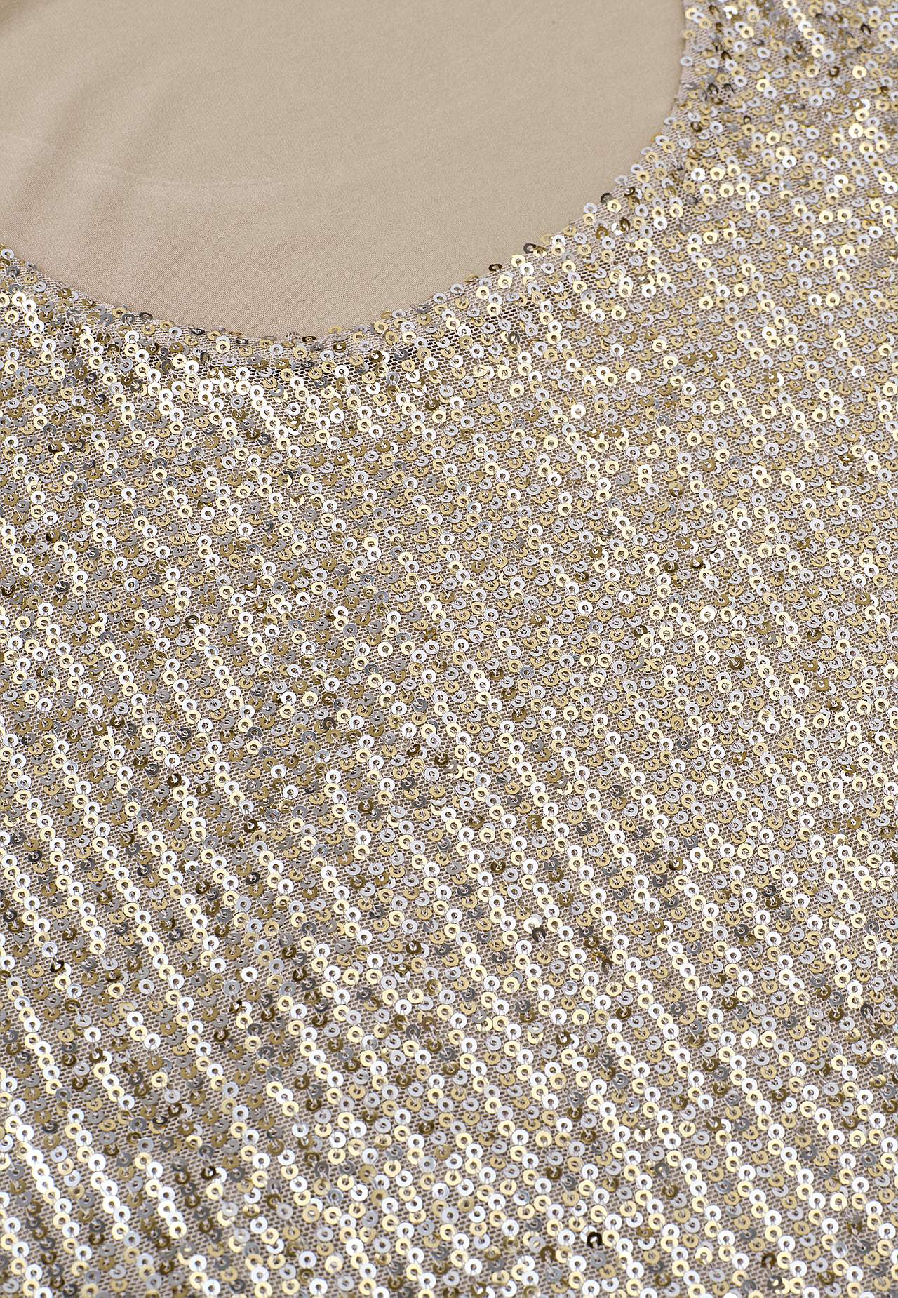 Luxurious sequin top