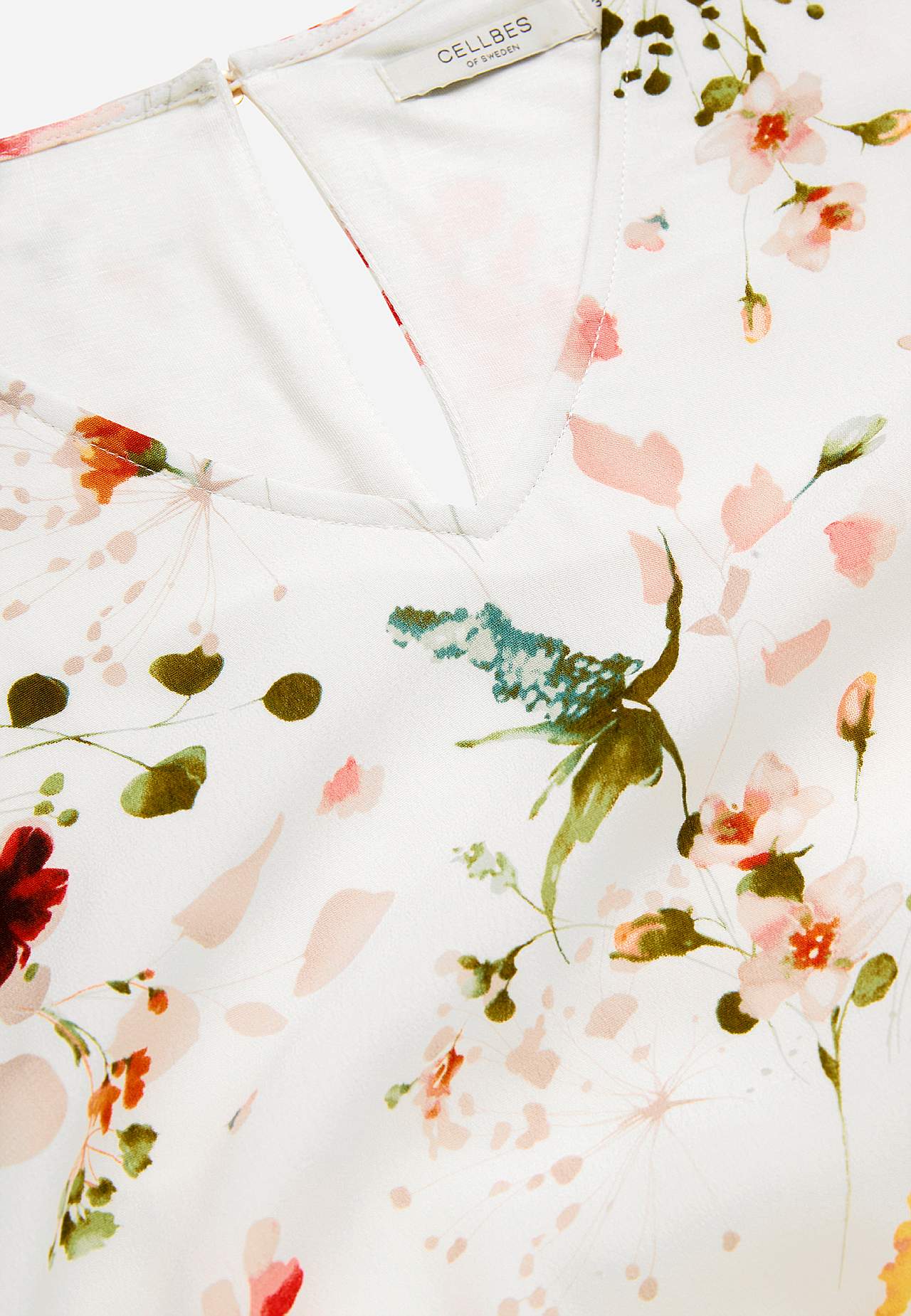 Summery party dress with flounces