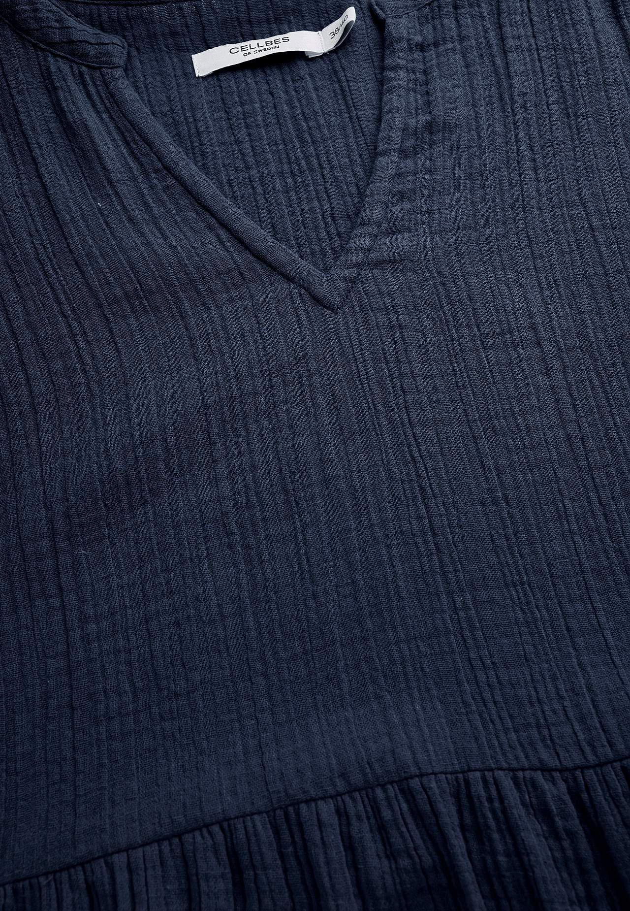 Dress in crinkled cotton