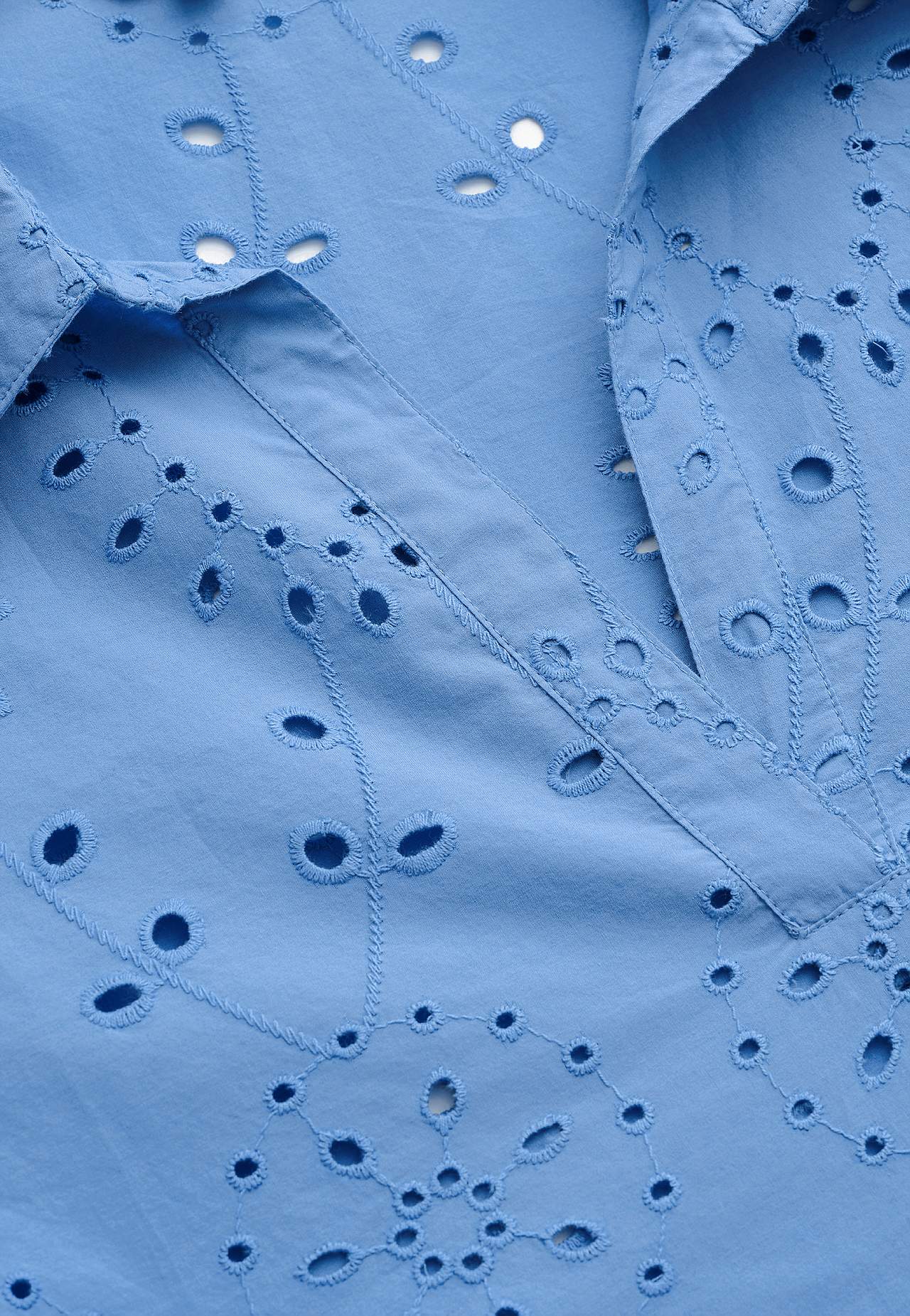 Tunic with embroidery