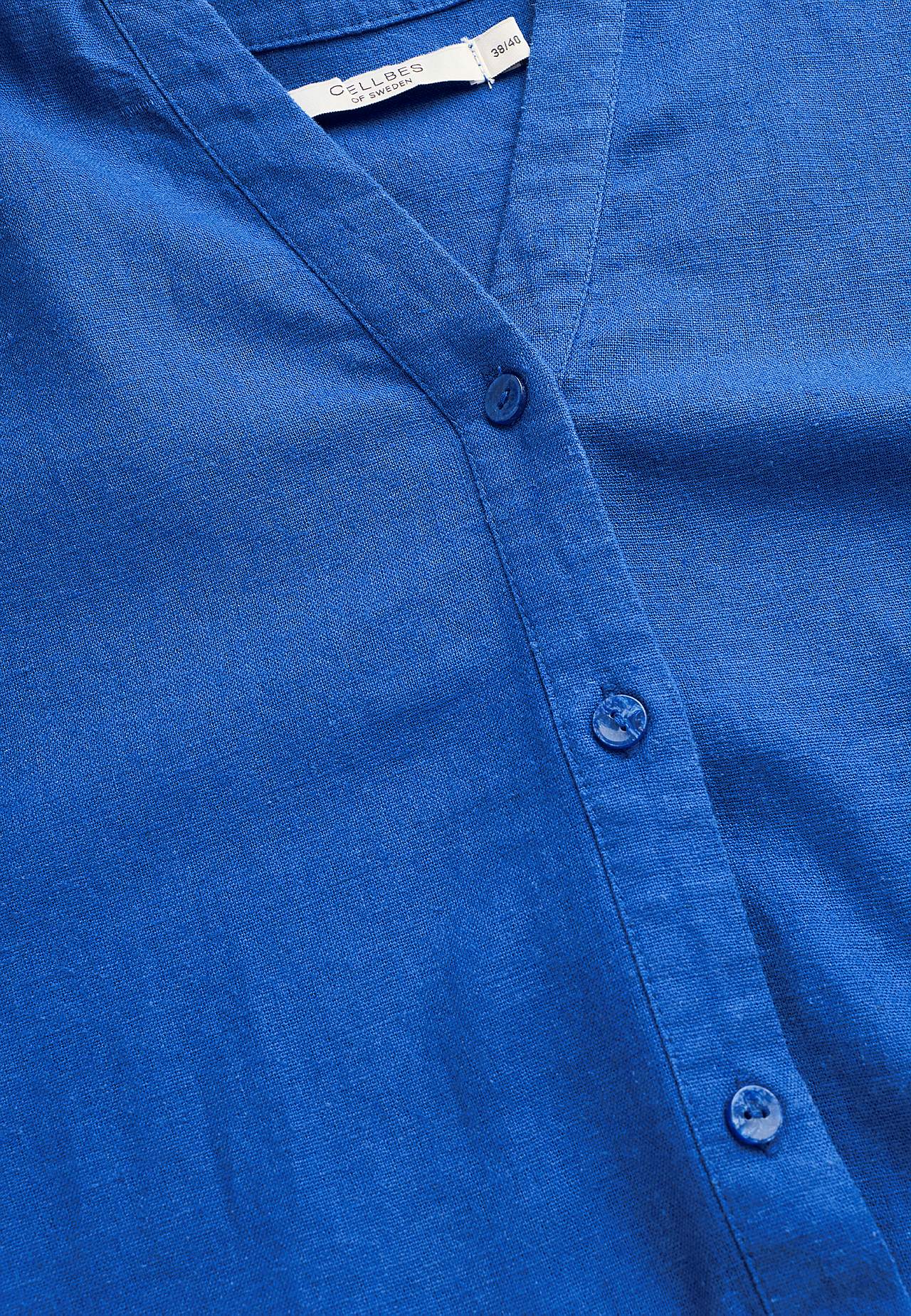 Blouse in linen mix