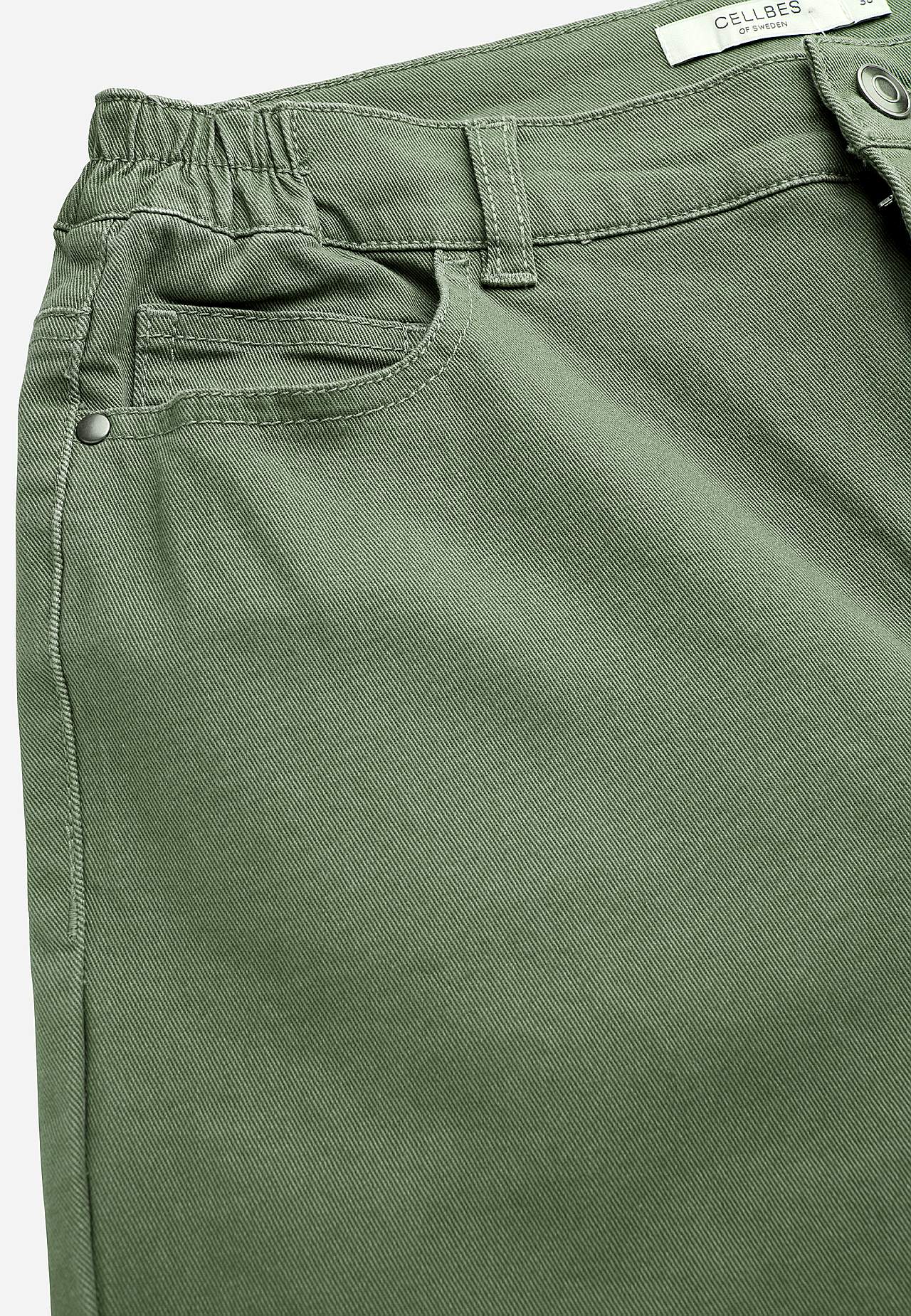 Jeans with elasticized waist