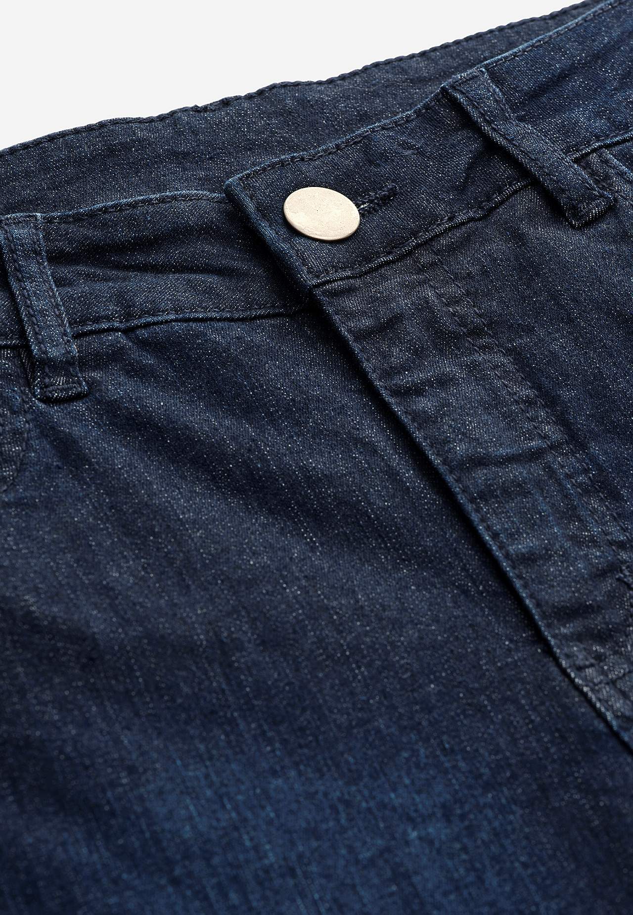 Crop jeans with five-pocket design