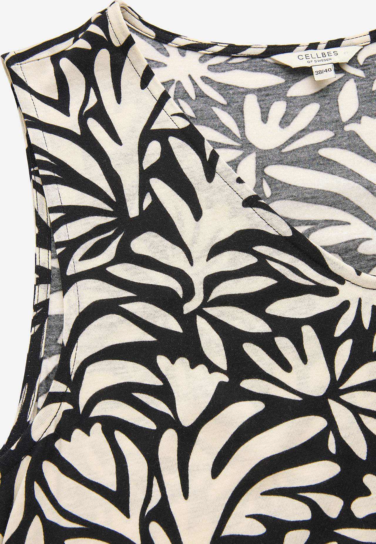 Jersey dress with pockets
