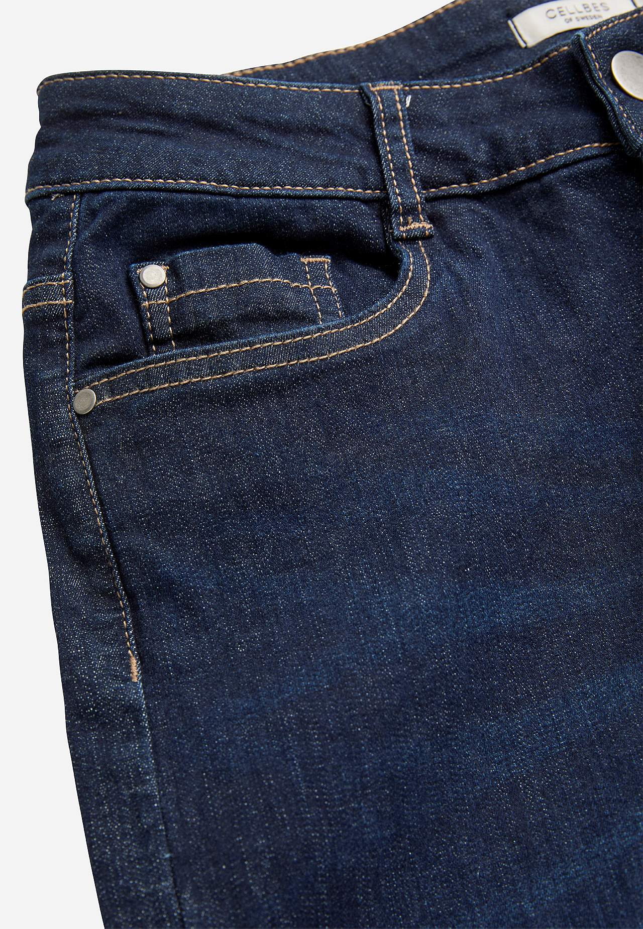 Wide, long jeans with high waist