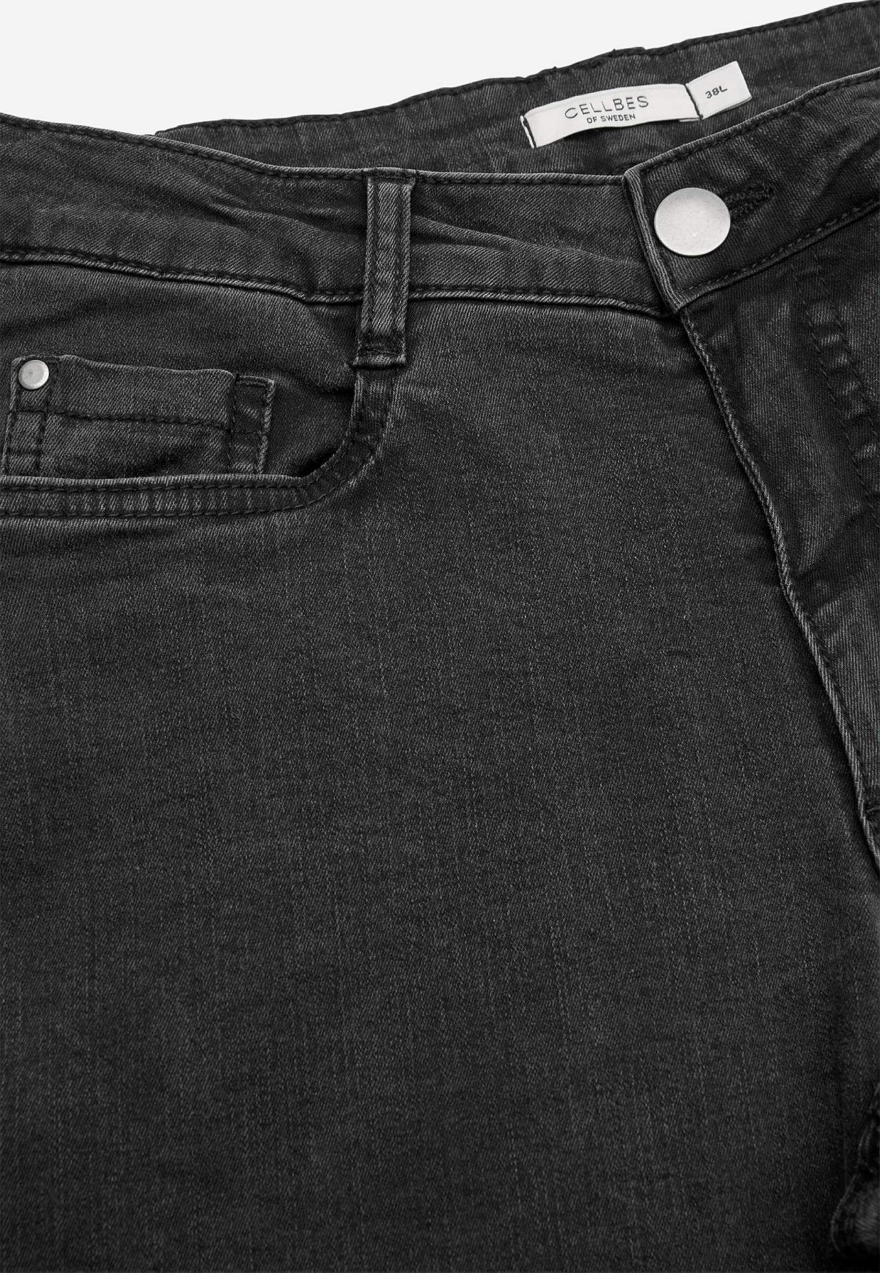 Wide, long jeans with high waist
