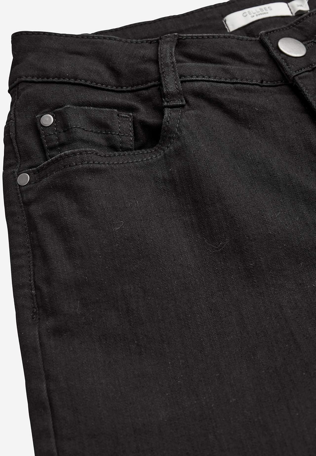 Wide, long jeans with high waist