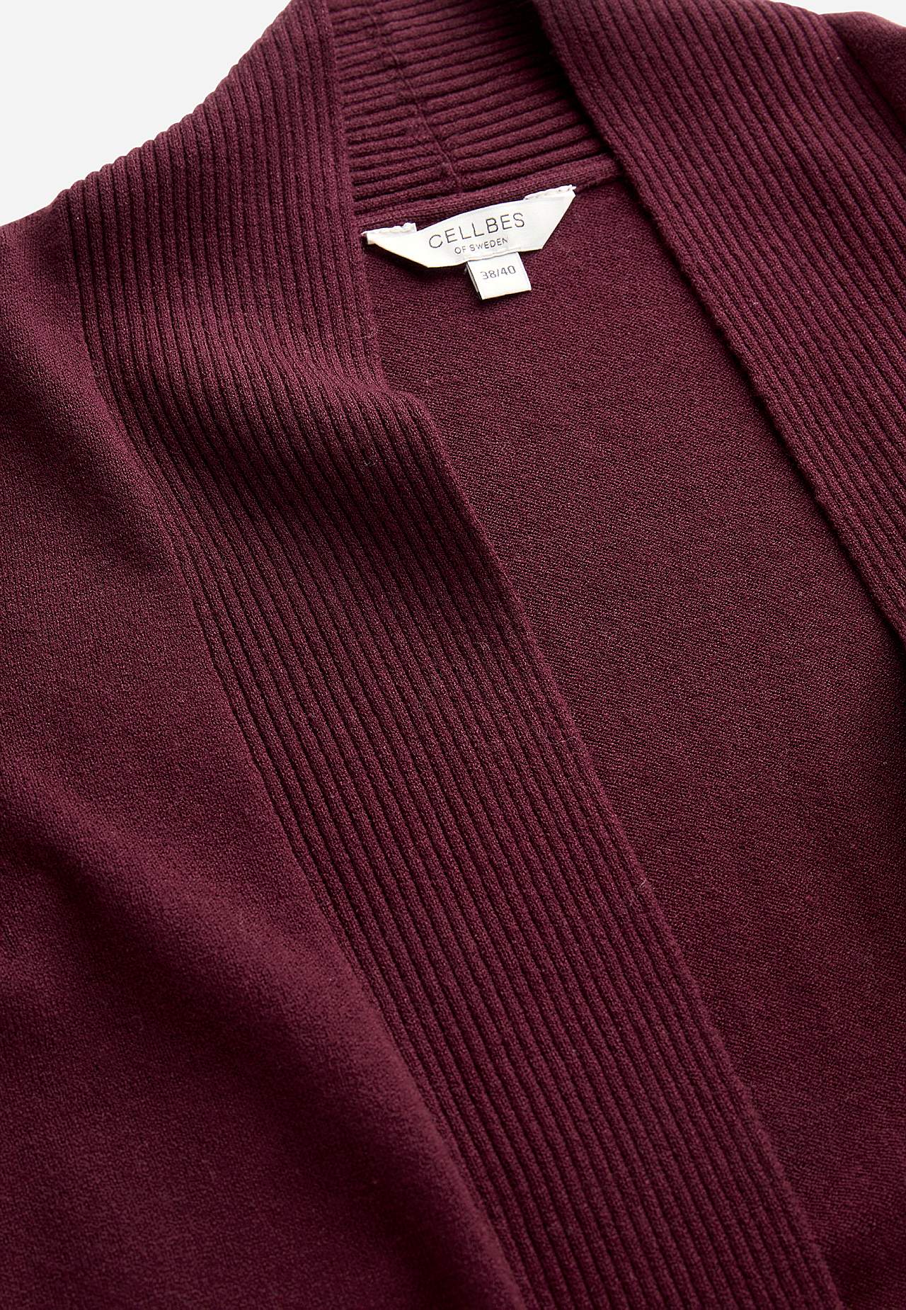 Fine-knitted cardigan