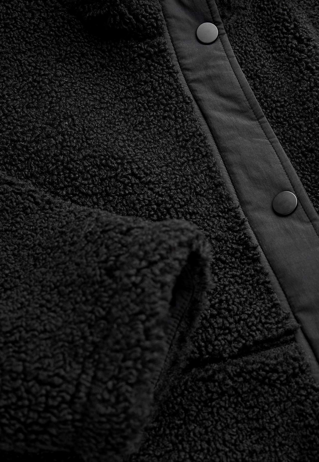 Pile jacket with hood