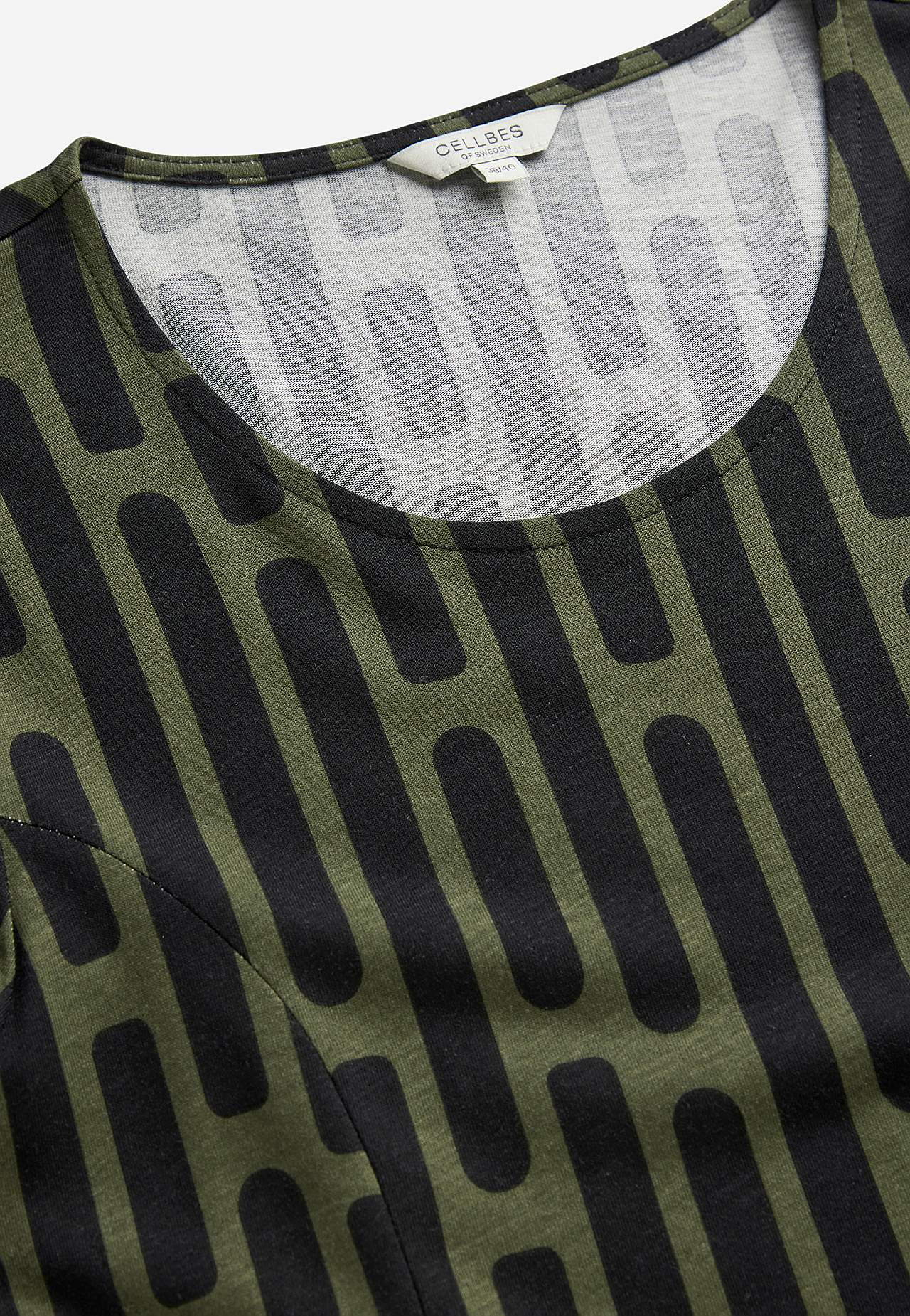 Patterned jersey dress with pockets