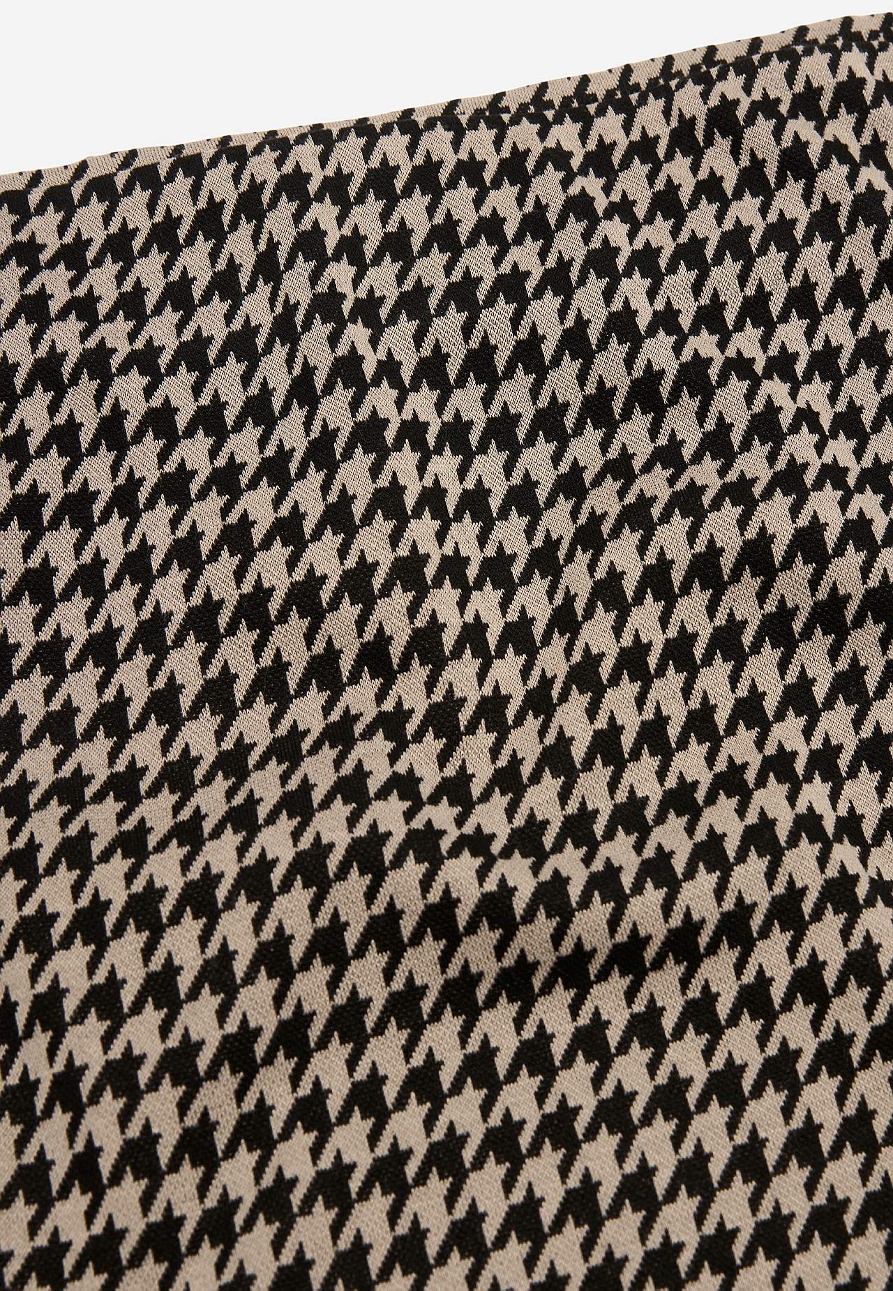 Jacquard patterned skirt
