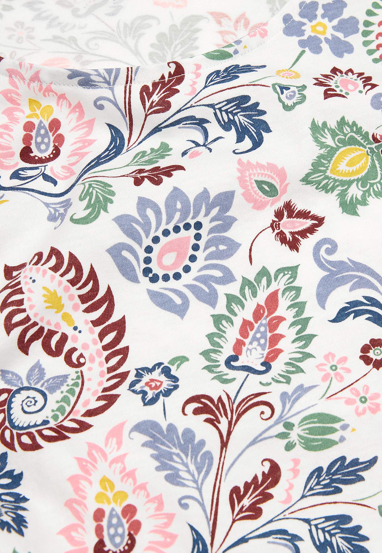 Patterned nightdress