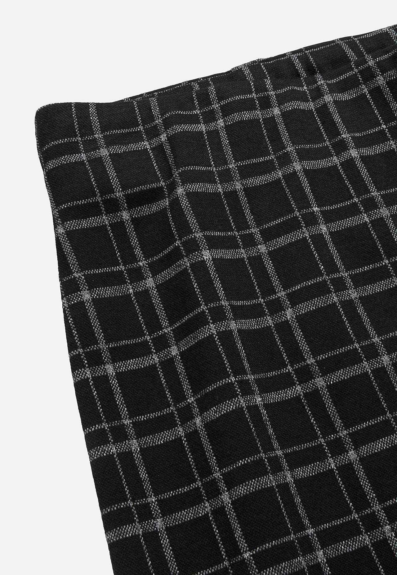 Jersey pants with straight legs