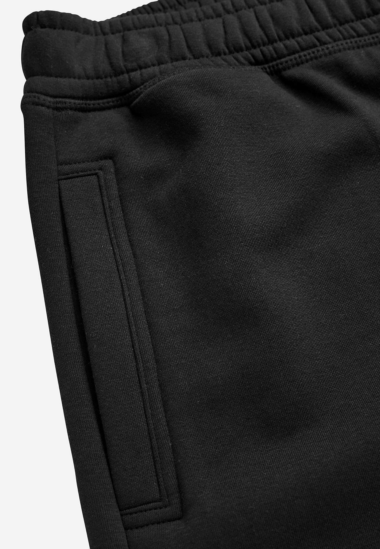 Comfortable sweatshirt pants with back pockets