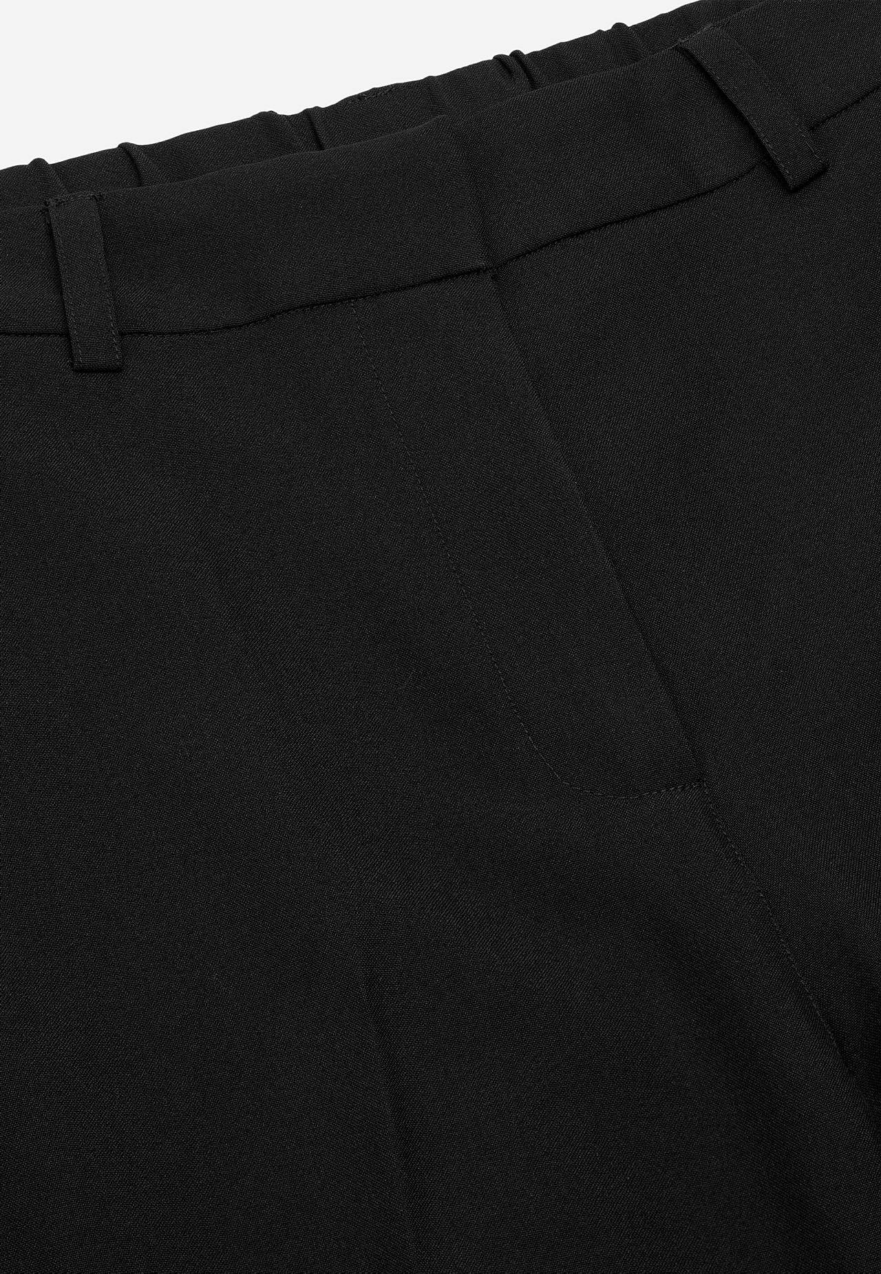 Ankle trousers with crease