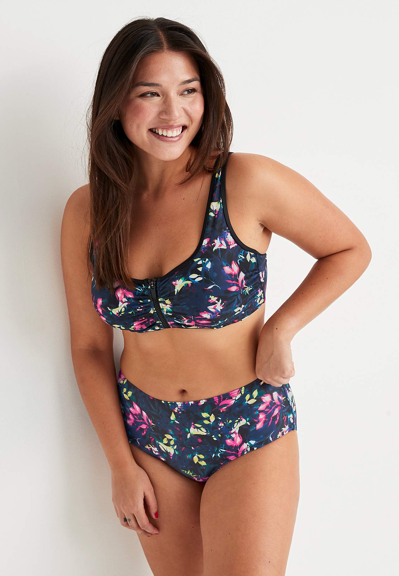 Patterned bikini bra
