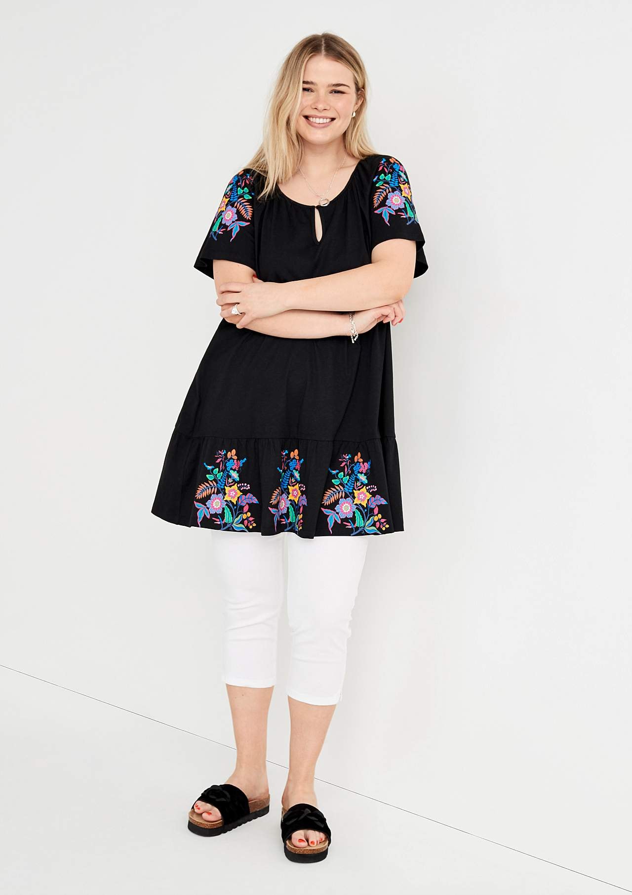 Tunic with frill at the bottom