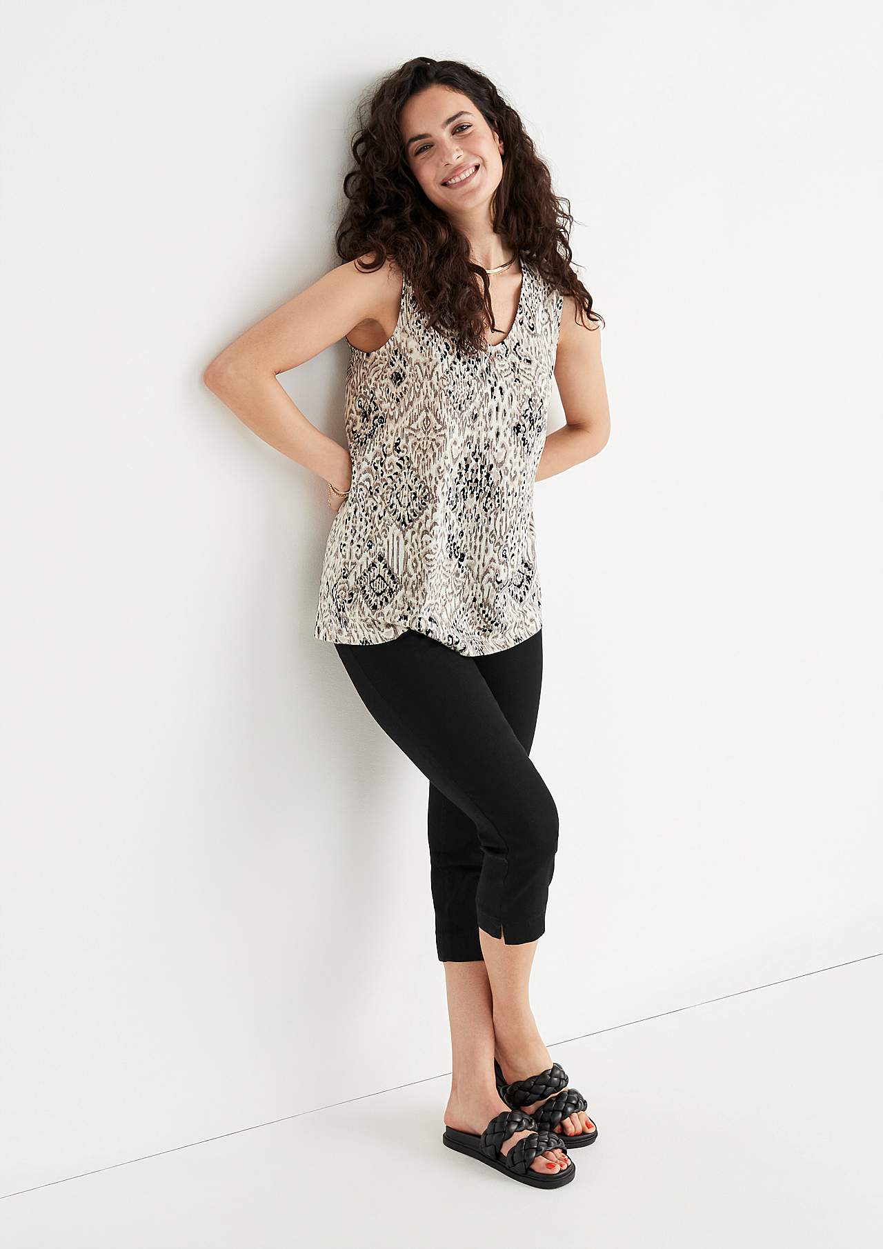 Sleeveless jersey tops with two different lengths 2-pack
