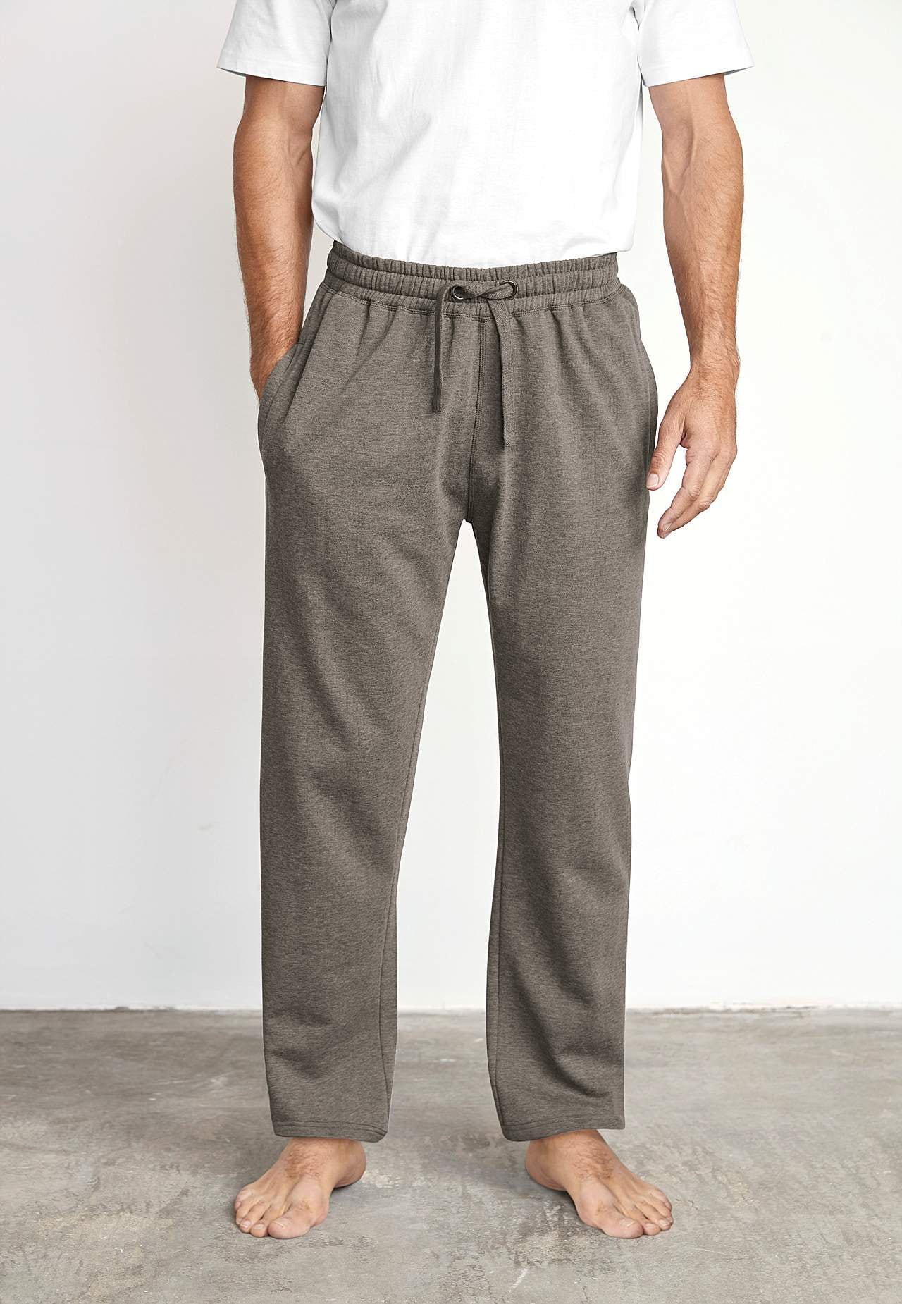 Sweatshirt pants with casual fit