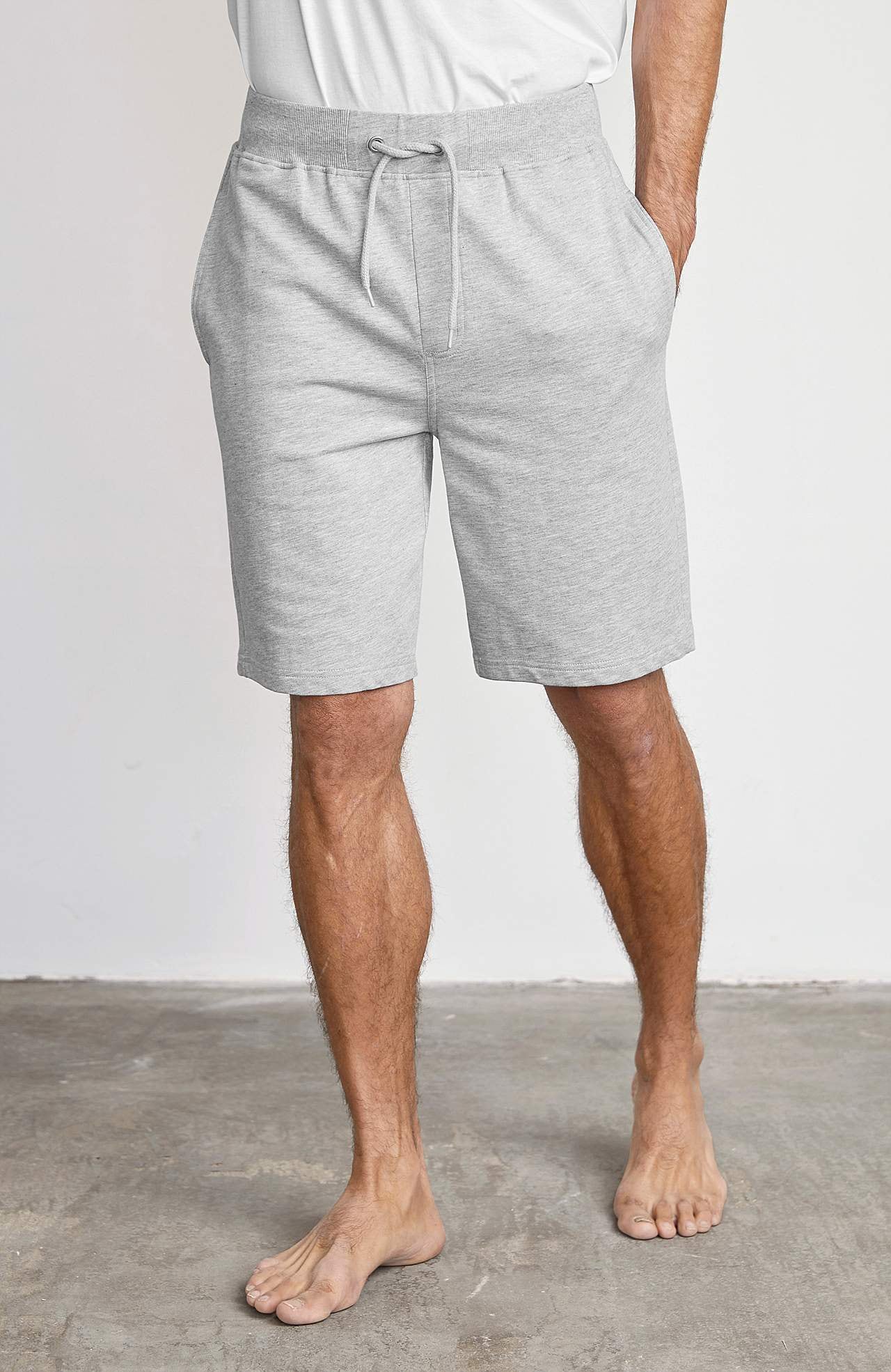 Sweatshirt shorts with casual fit