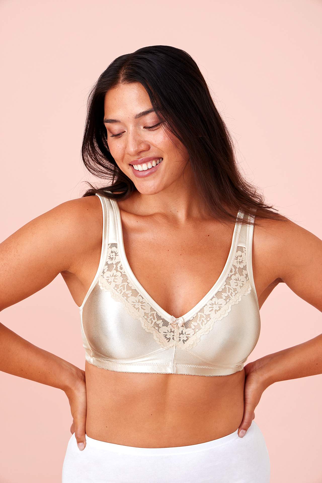 Bra with soft lace