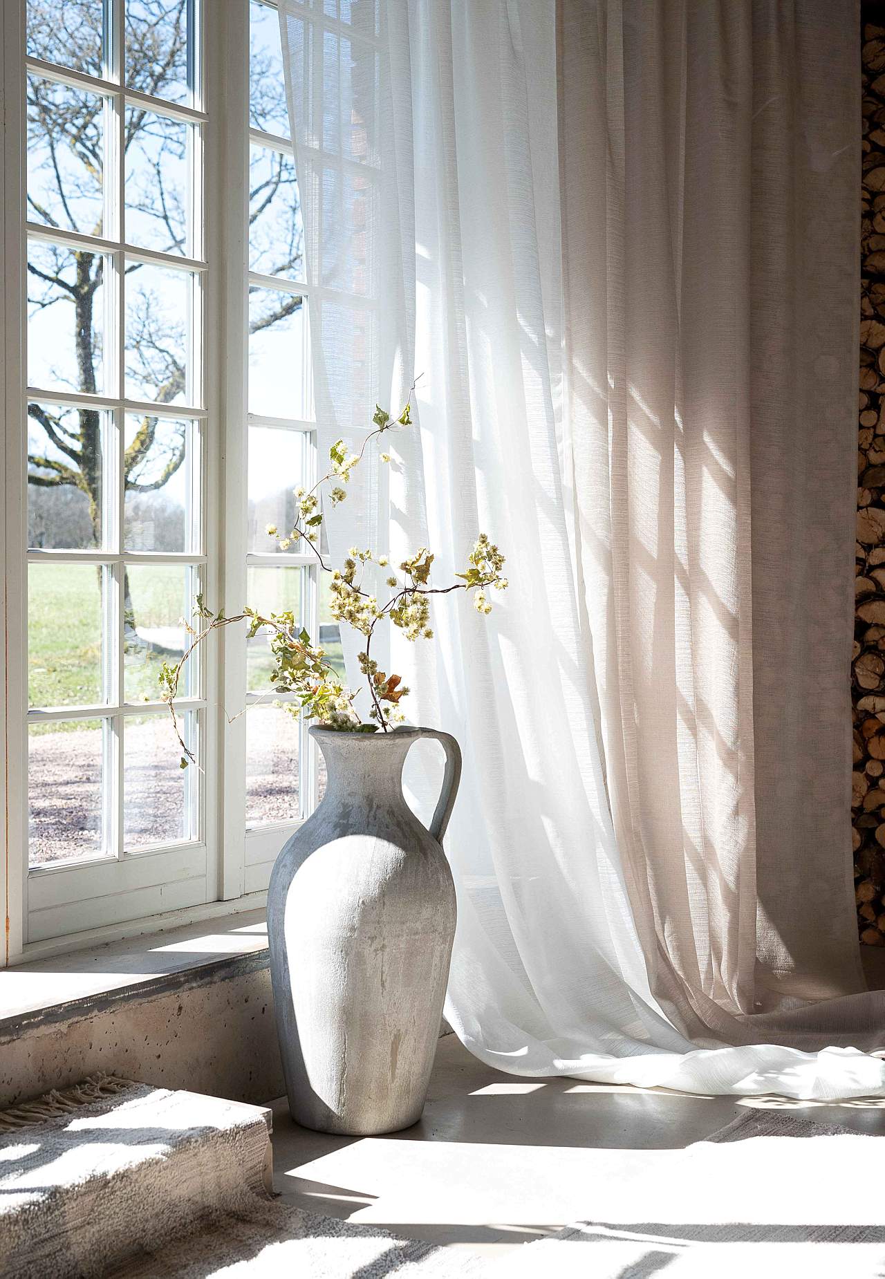 Sheer, unicoloured multi length tape curtains Solo 2-pack