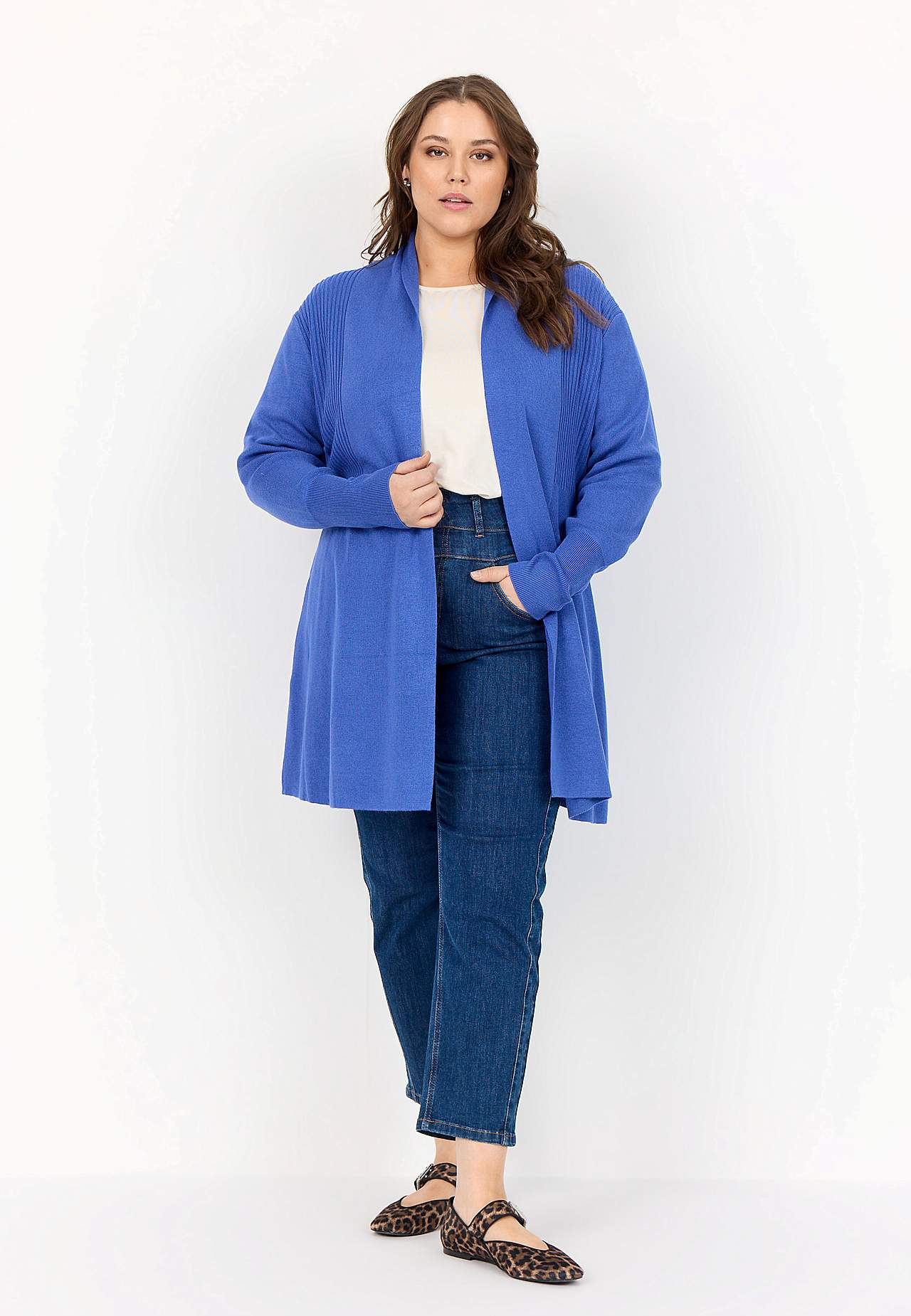 Finstickad cardigan